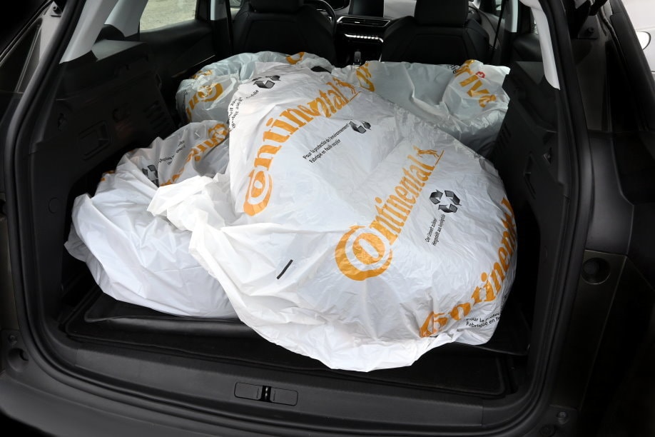 PEUGEOT 3008 1.5 BlueHDi GT Pack EAT8-image-15