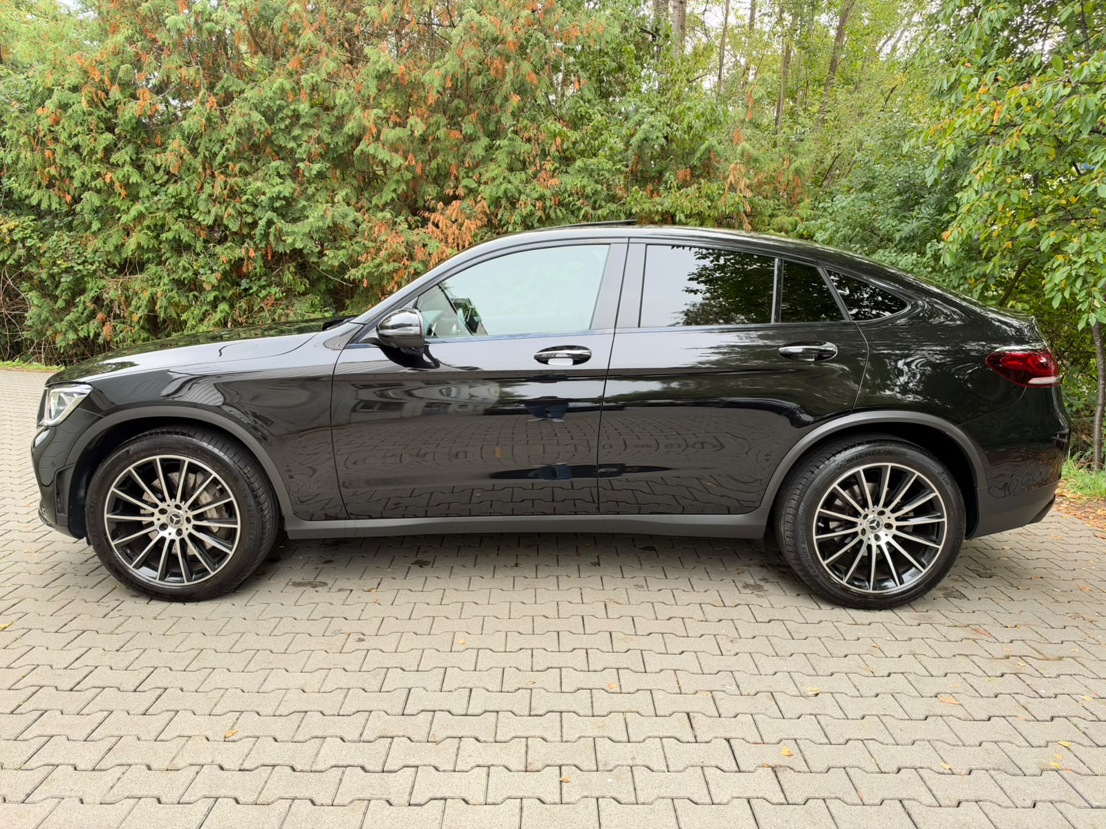 MERCEDES-BENZ GLC Coupé 300 d AMG Line 4Matic 9G-Tronic-image-1