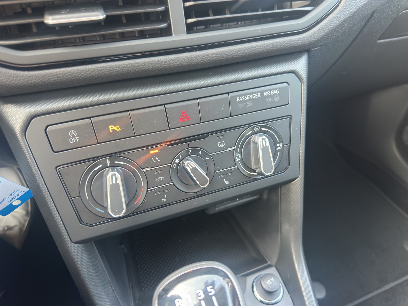 VW T-Cross 1.0 TSI Trend-image-13