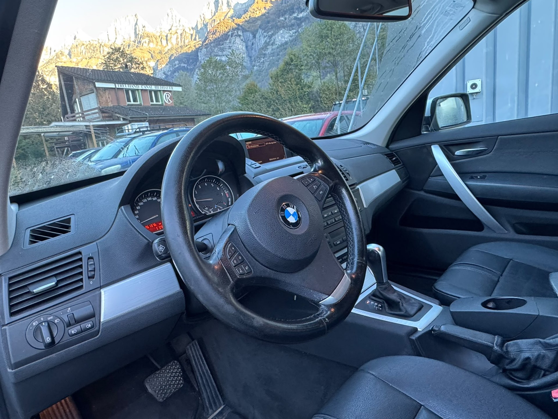 BMW X3 xDrive 30i (3.0si)-image-14