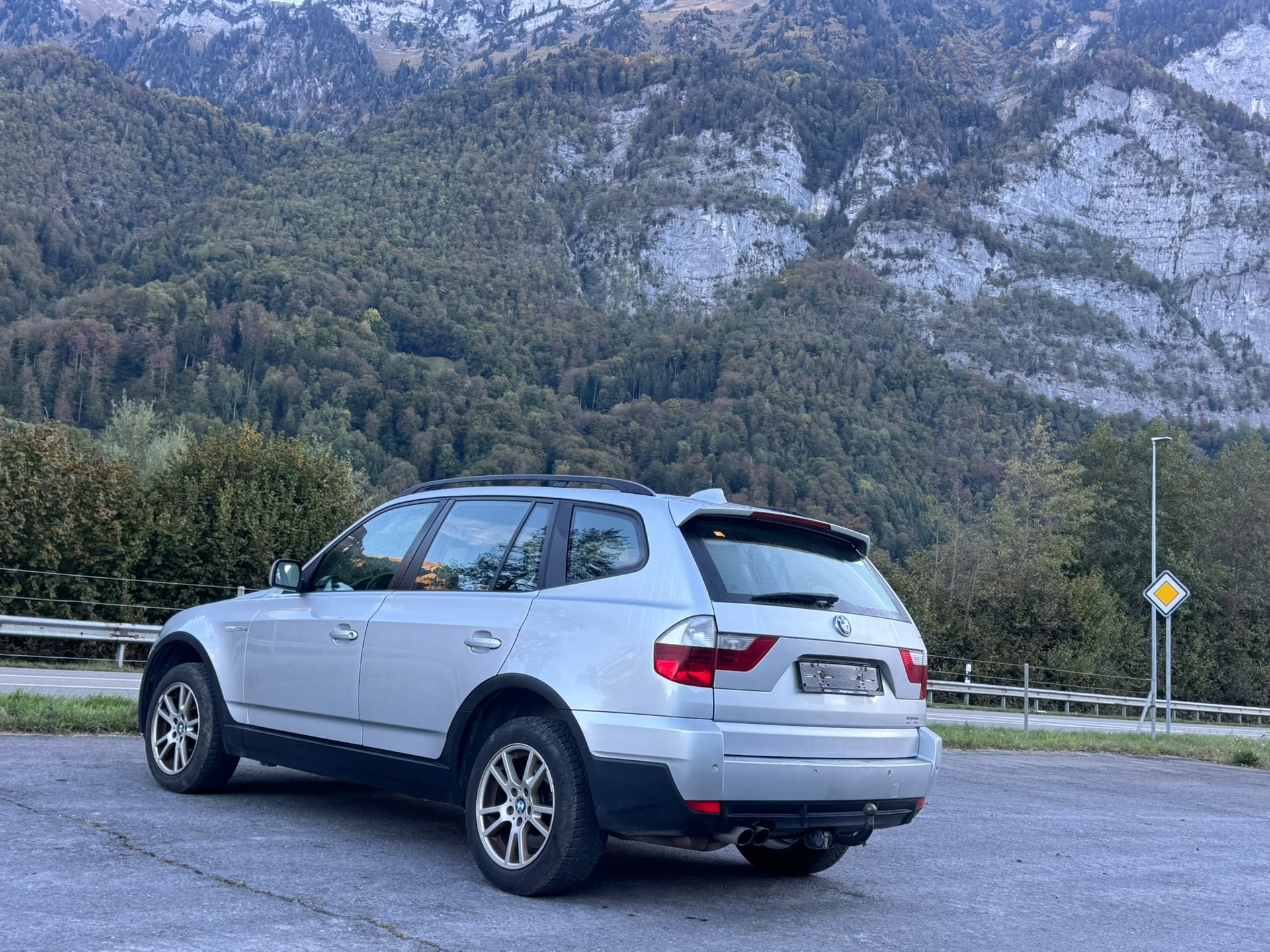 BMW X3 xDrive 30i (3.0si)-image-8