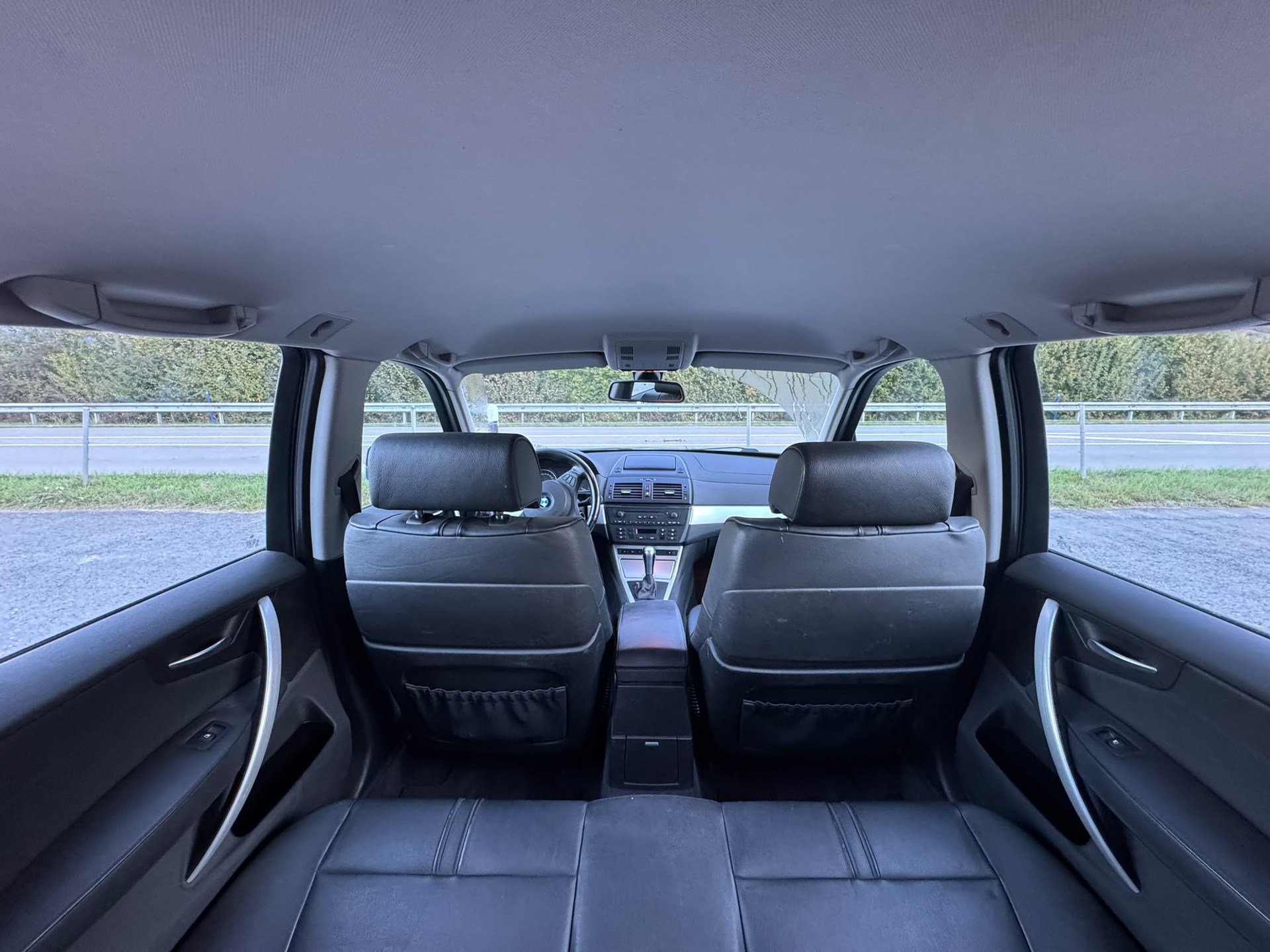 BMW X3 xDrive 30i (3.0si)-image-9