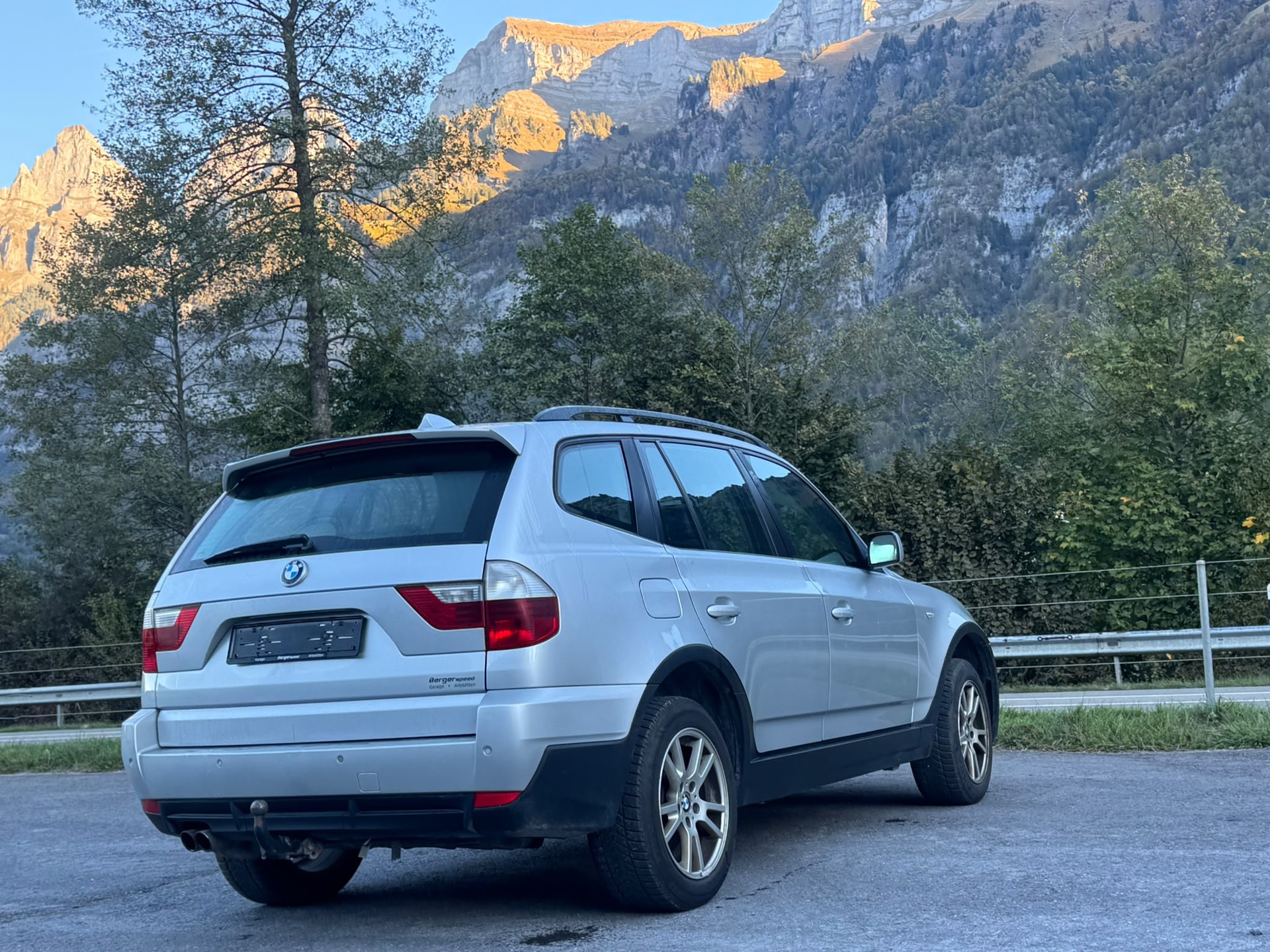 BMW X3 xDrive 30i (3.0si)-image-3