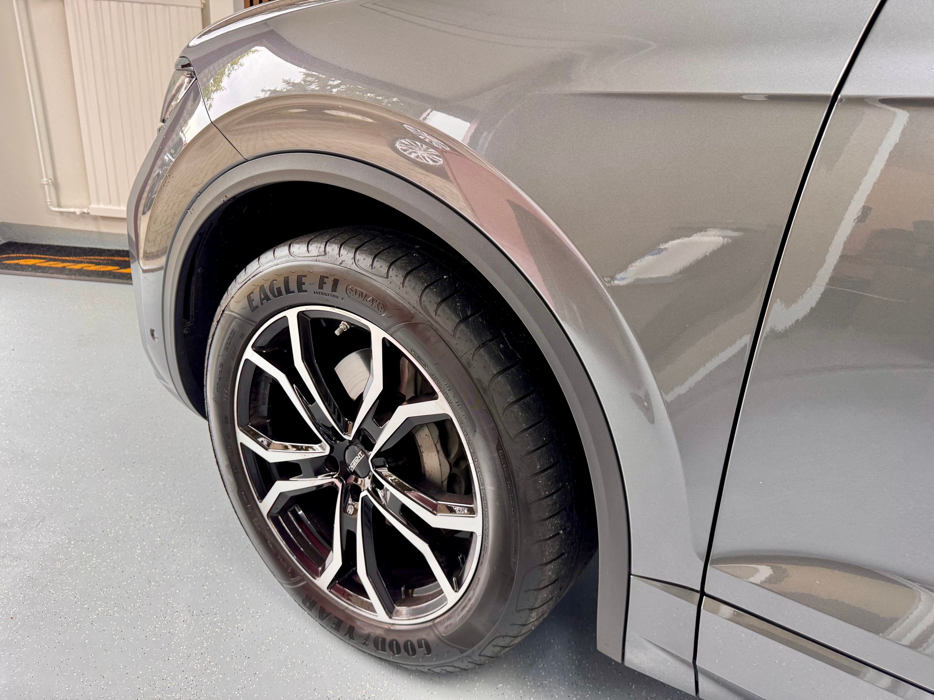 VW Touareg 3.0 TDI Elegance Tiptronic-image-4