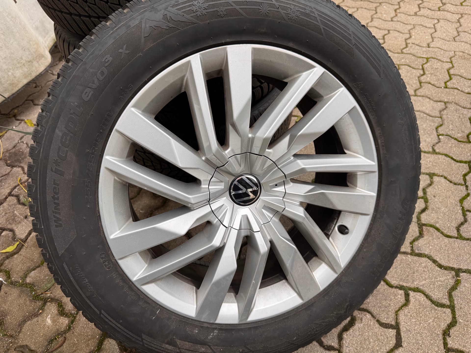 VW Touareg 3.0 TDI Elegance Tiptronic-image-23