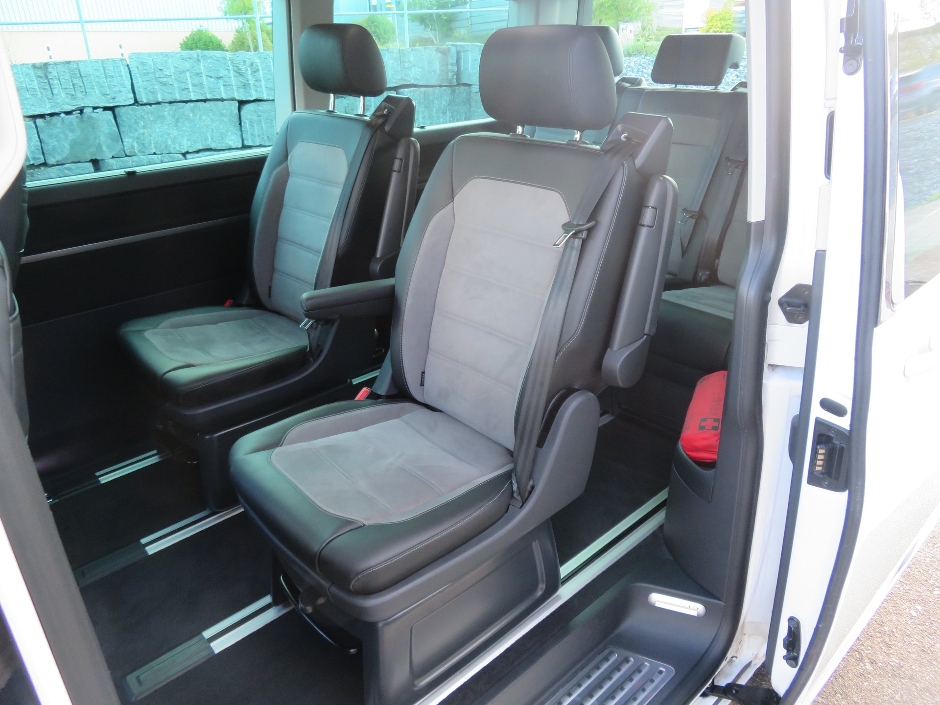 VW T6.1 Multivan 2.0 Bi-TDI Generation Six 4Motion DSG-image-5