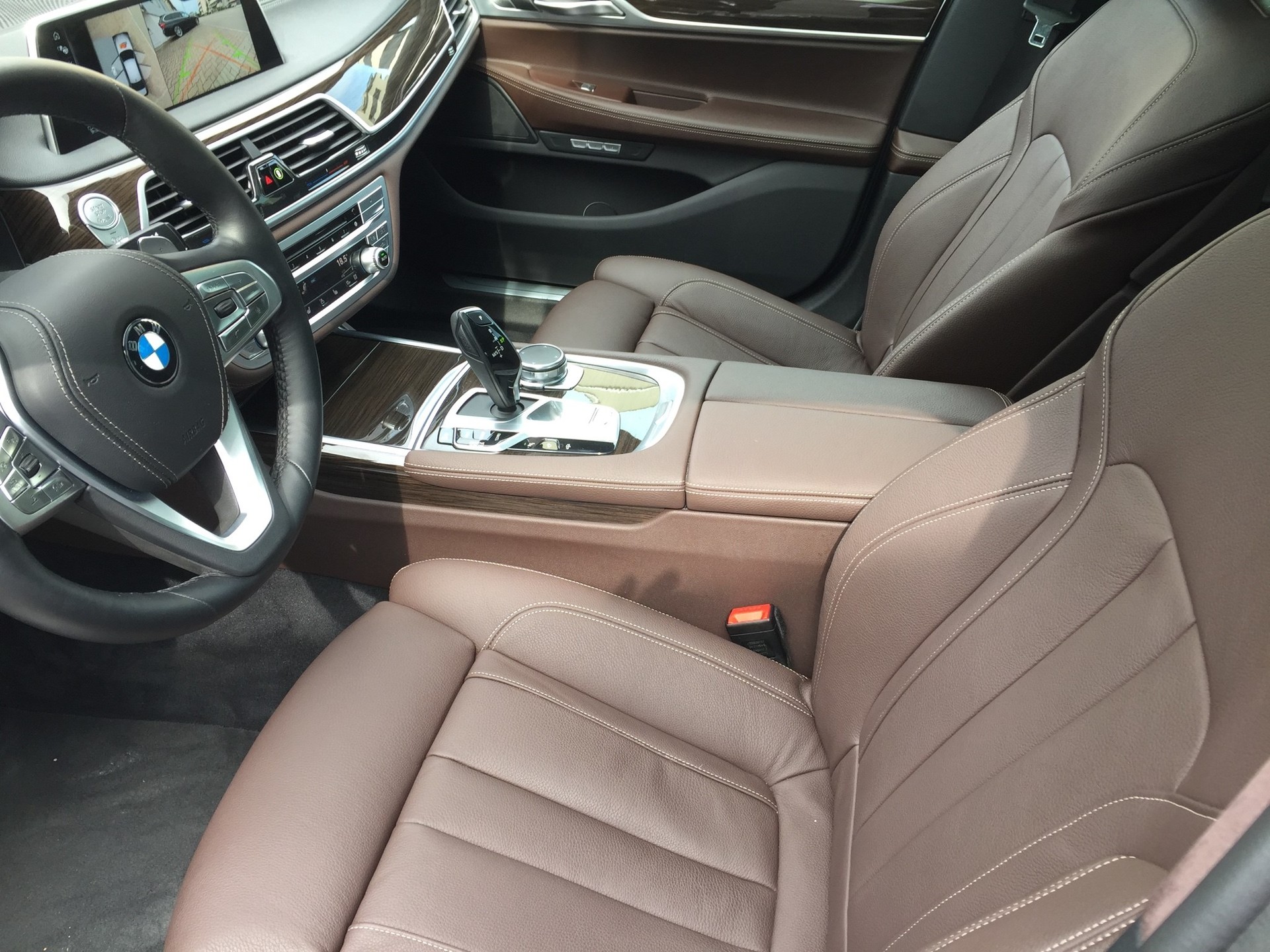 BMW 730Ld xDrive Steptronic-image-13