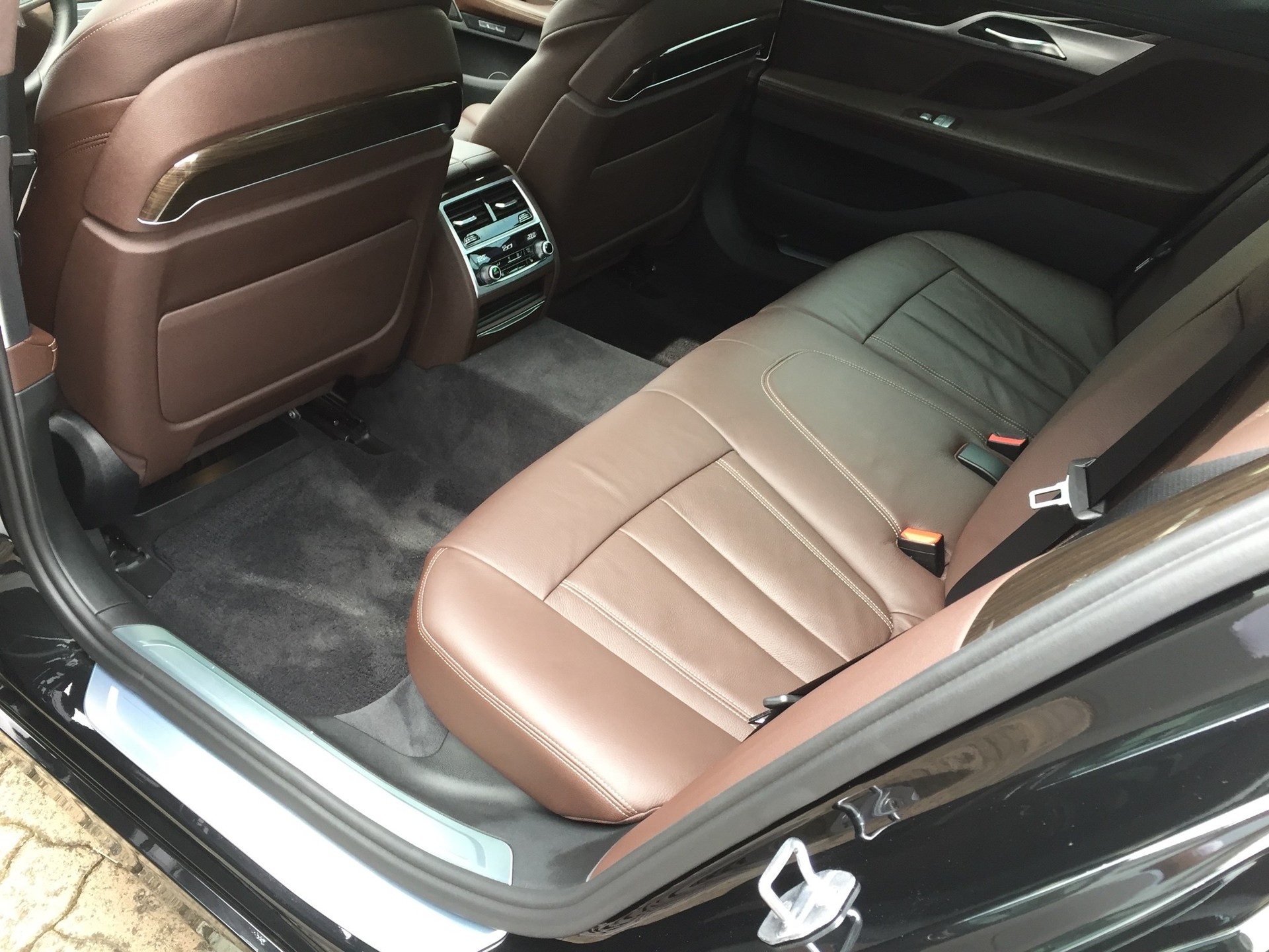 BMW 730Ld xDrive Steptronic-image-9