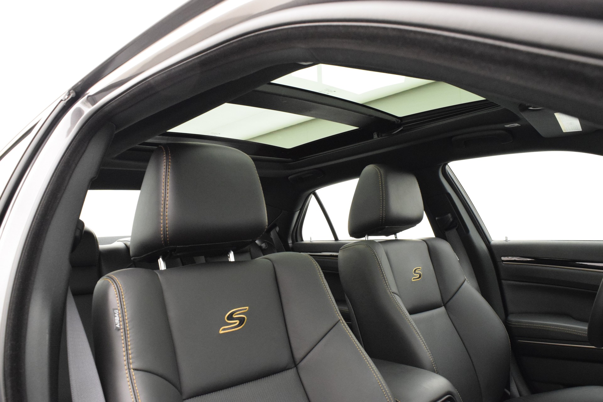 CHRYSLER 300S 3.6 VVT AWD-image-13