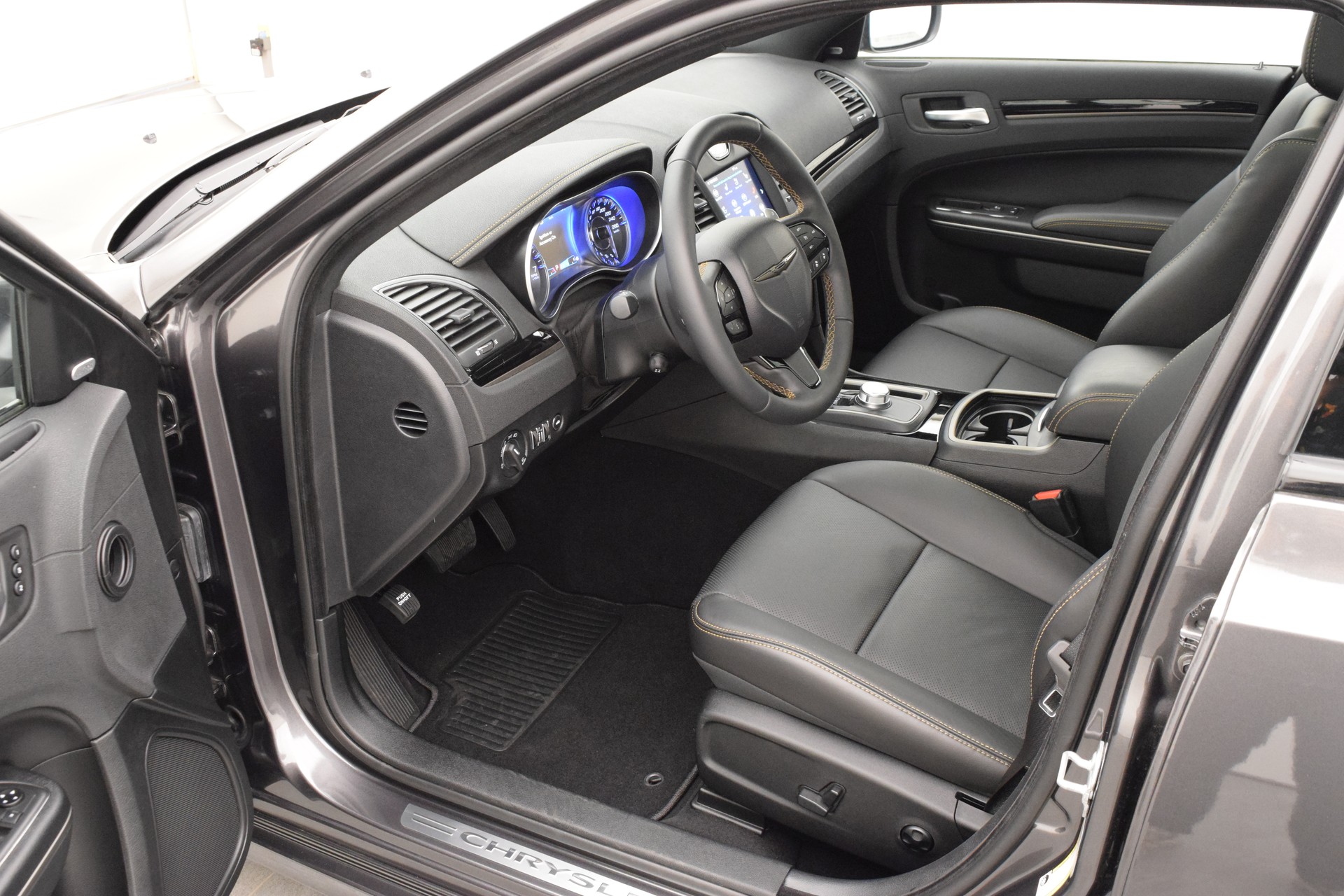 CHRYSLER 300S 3.6 VVT AWD-image-7
