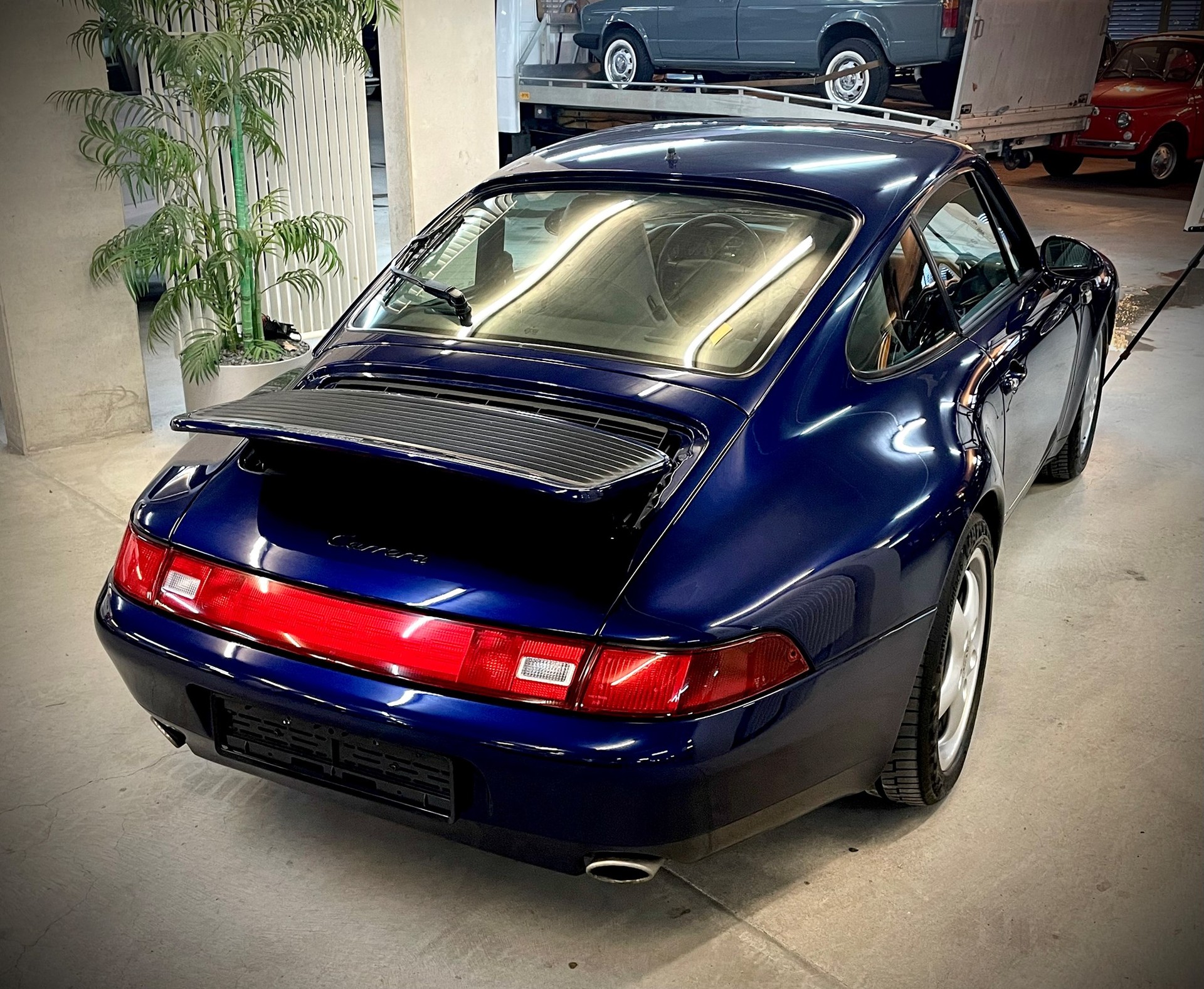 PORSCHE 911 Carrera-image-4