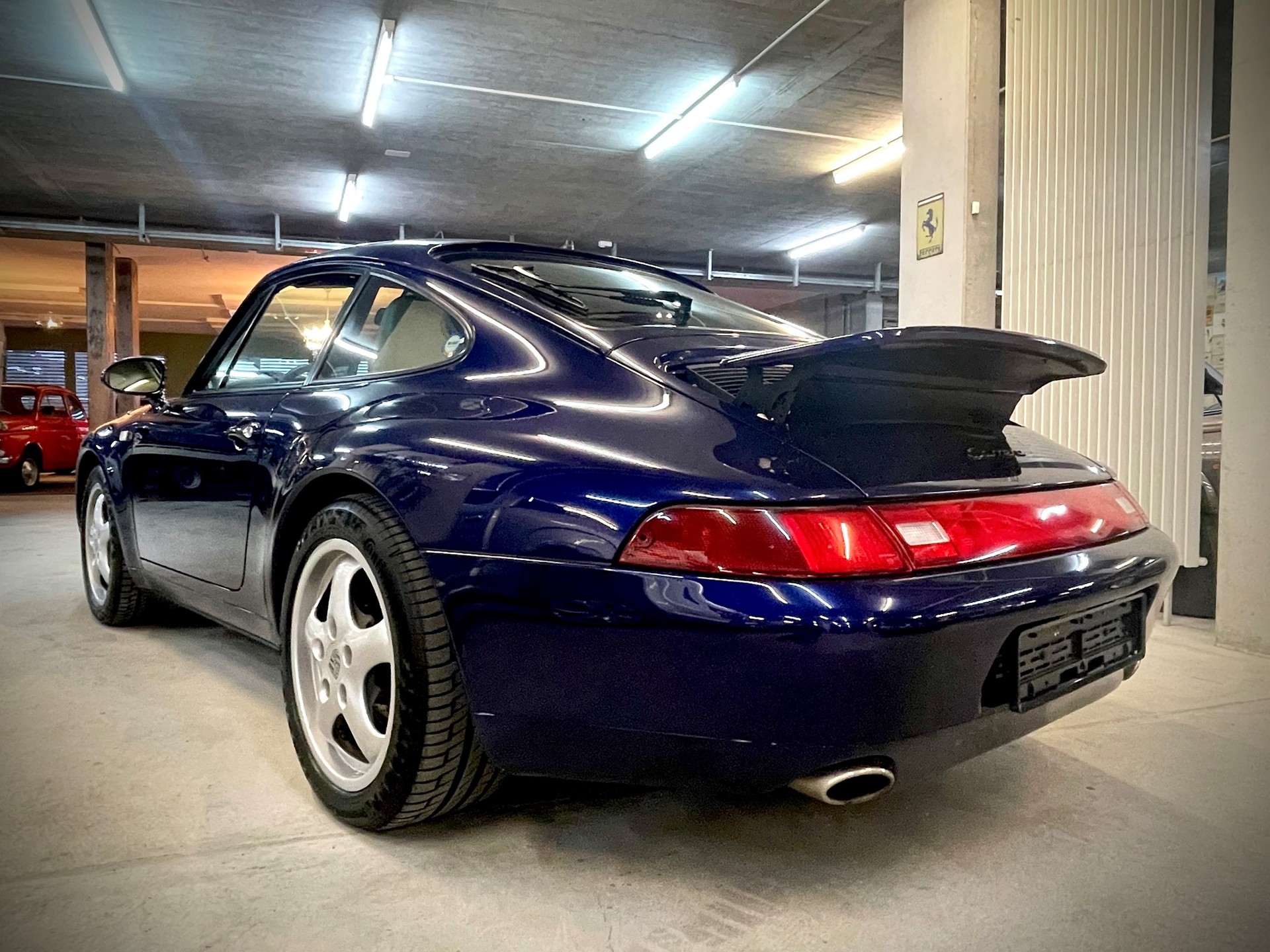 PORSCHE 911 Carrera-image-7