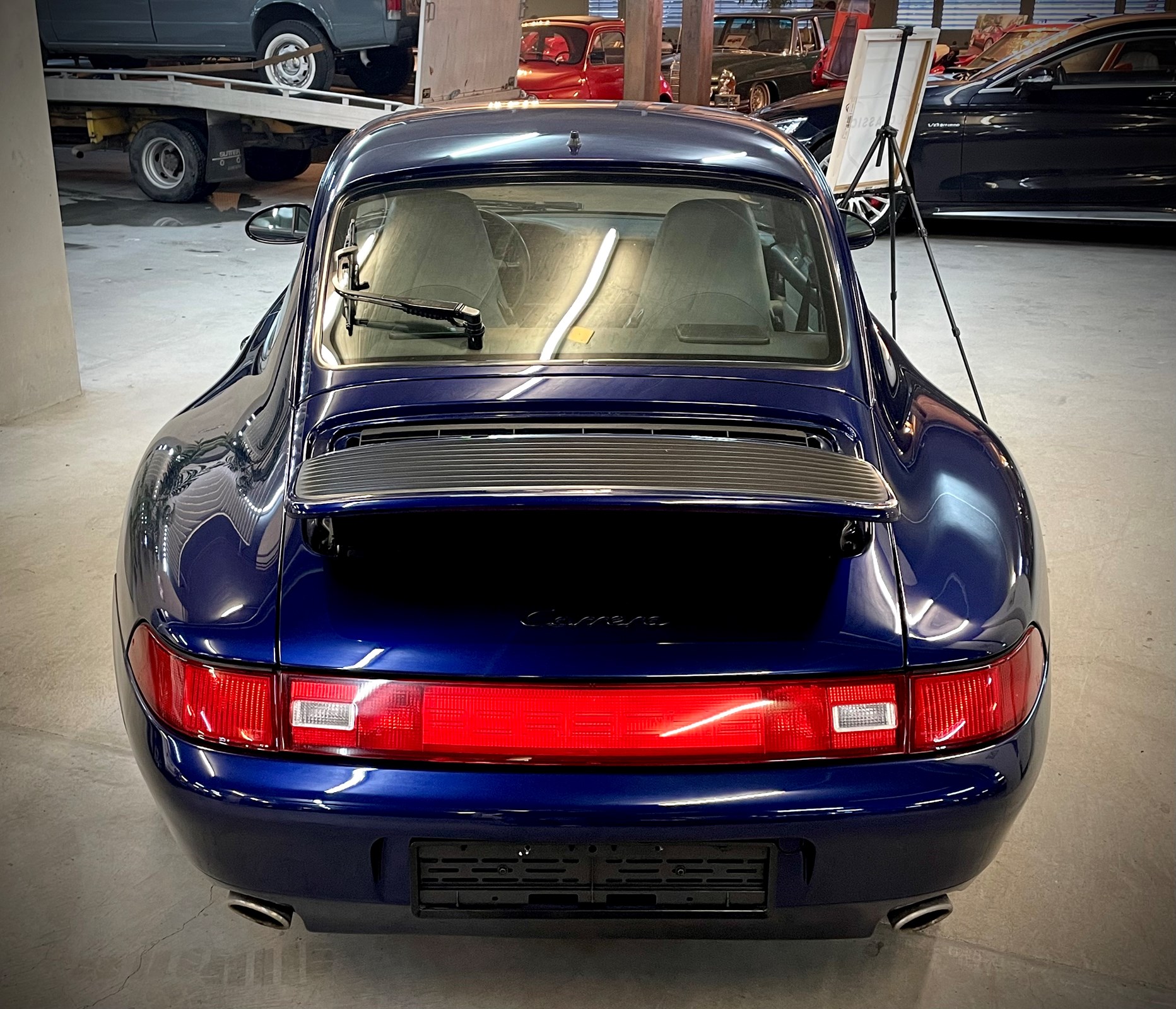 PORSCHE 911 Carrera-image-5