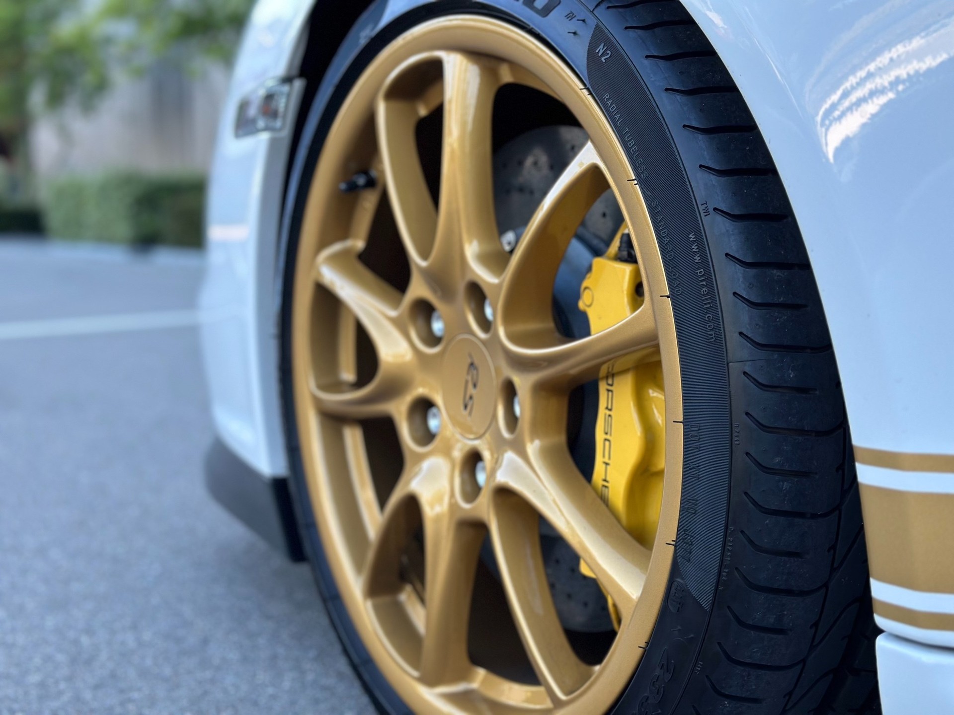 PORSCHE 911 GT3 RS-image-11
