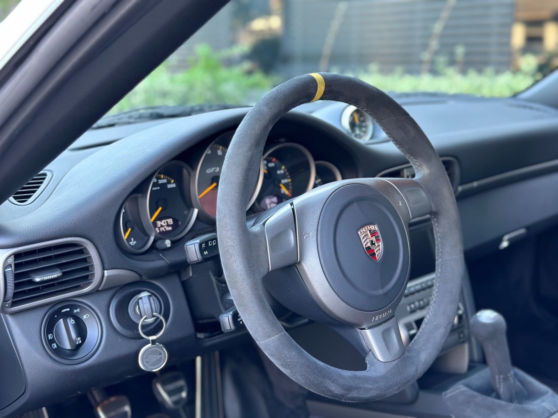 PORSCHE 911 GT3 RS-image-3