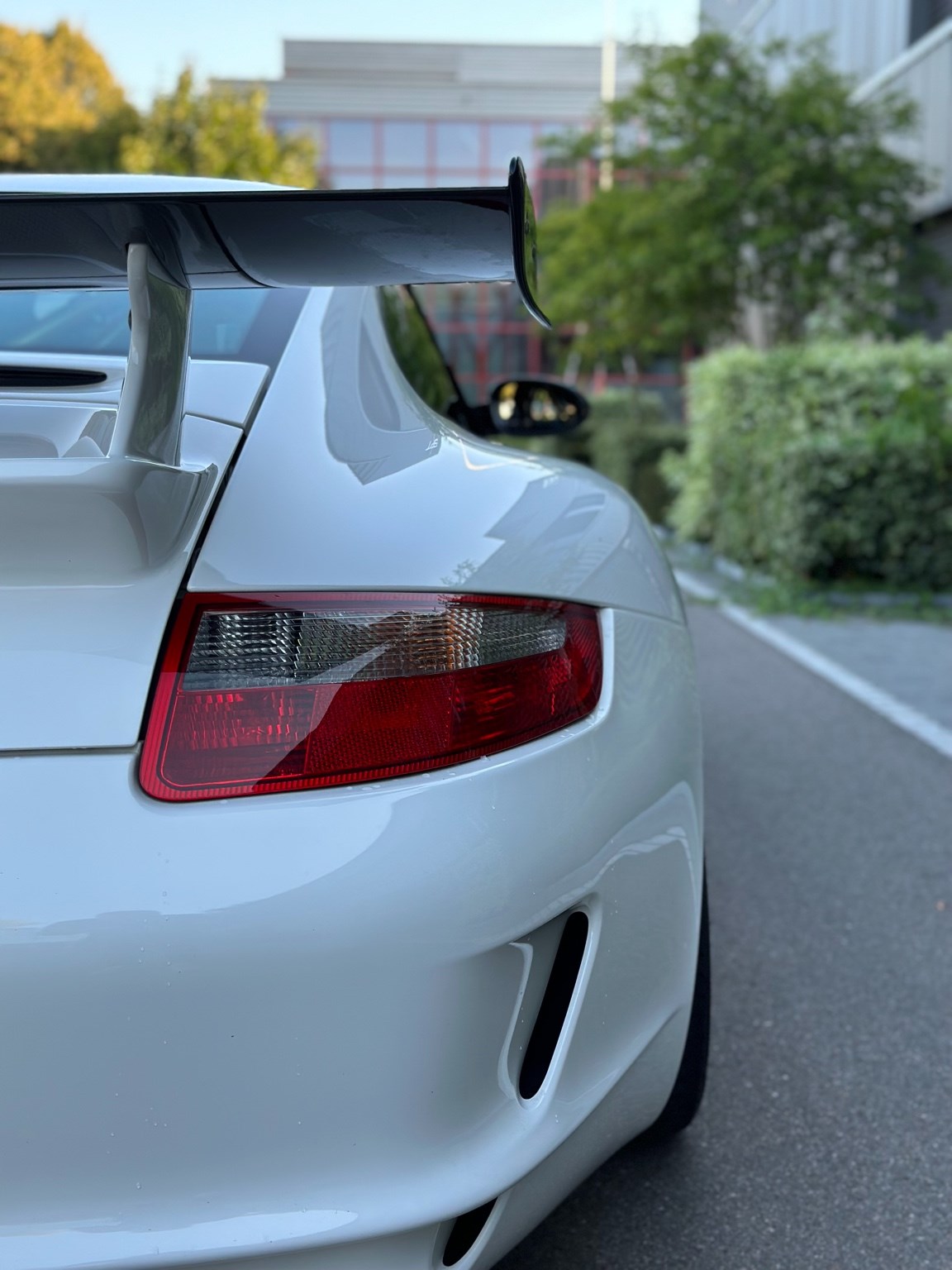 PORSCHE 911 GT3 RS-image-7