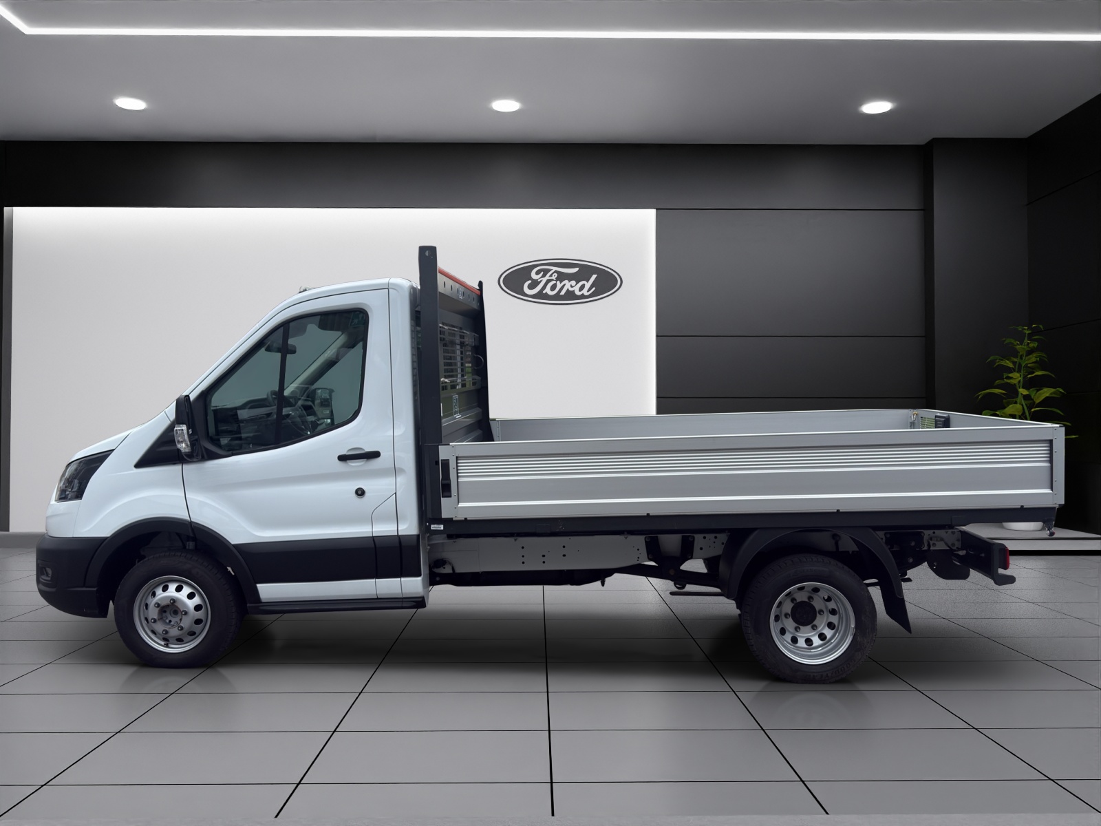 FORD Transit 470 L2 Trend 2.0 TDCi 170 RWD-showroom-element-2