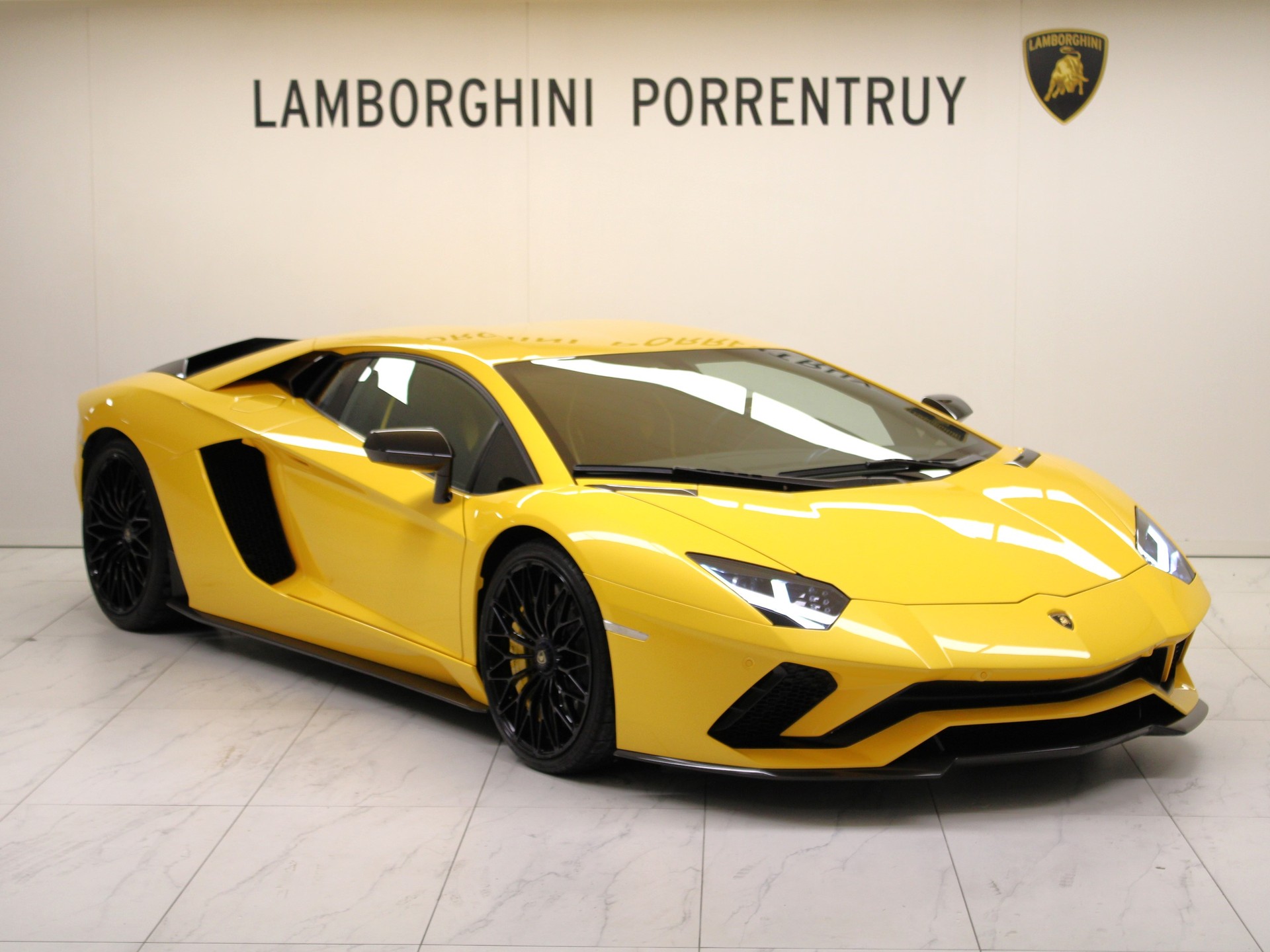 LAMBORGHINI Aventador S LP740-4 Coupé E-Gear-image-0