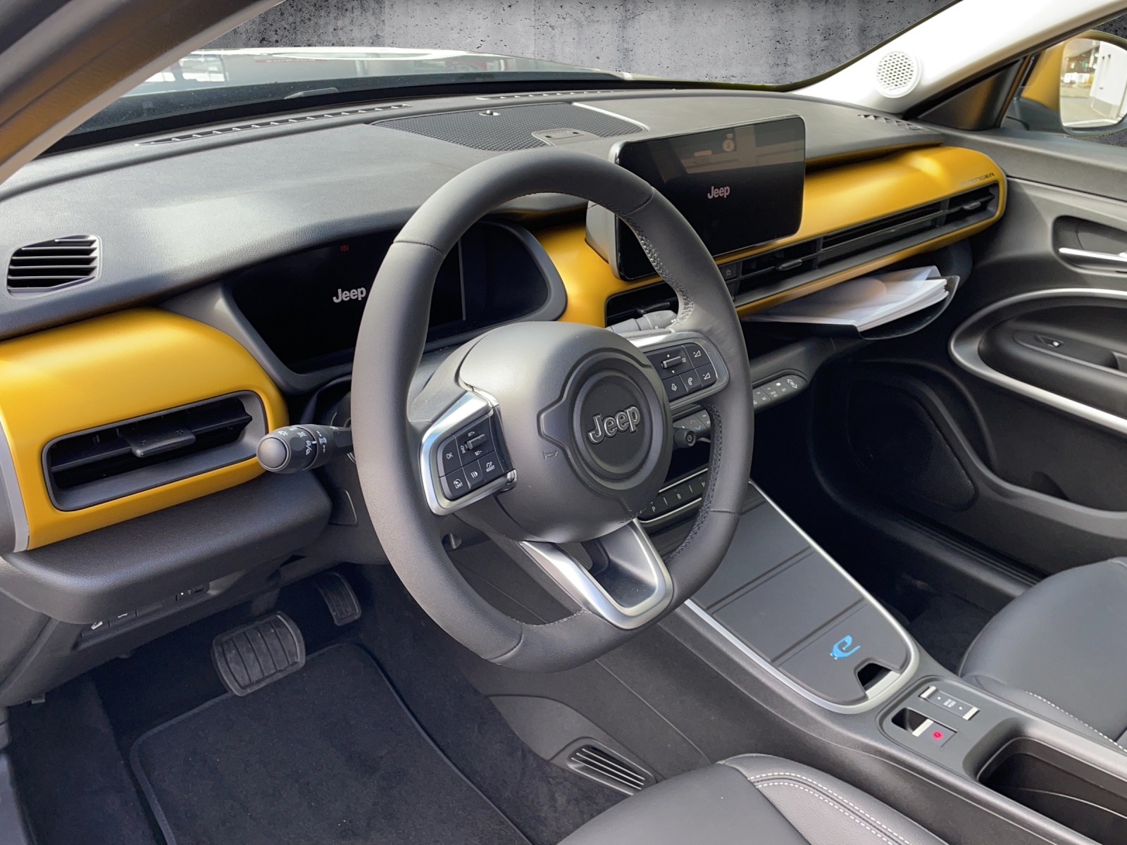 JEEP Avenger Summit-image-9