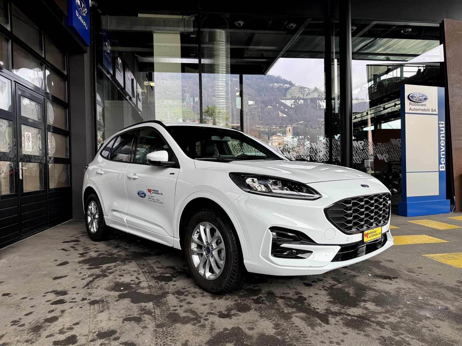 FORD Kuga 2.5 PHEV ST-Line 2WD-image-3