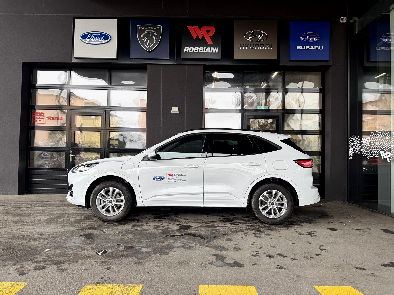 FORD Kuga 2.5 PHEV ST-Line 2WD-image-1