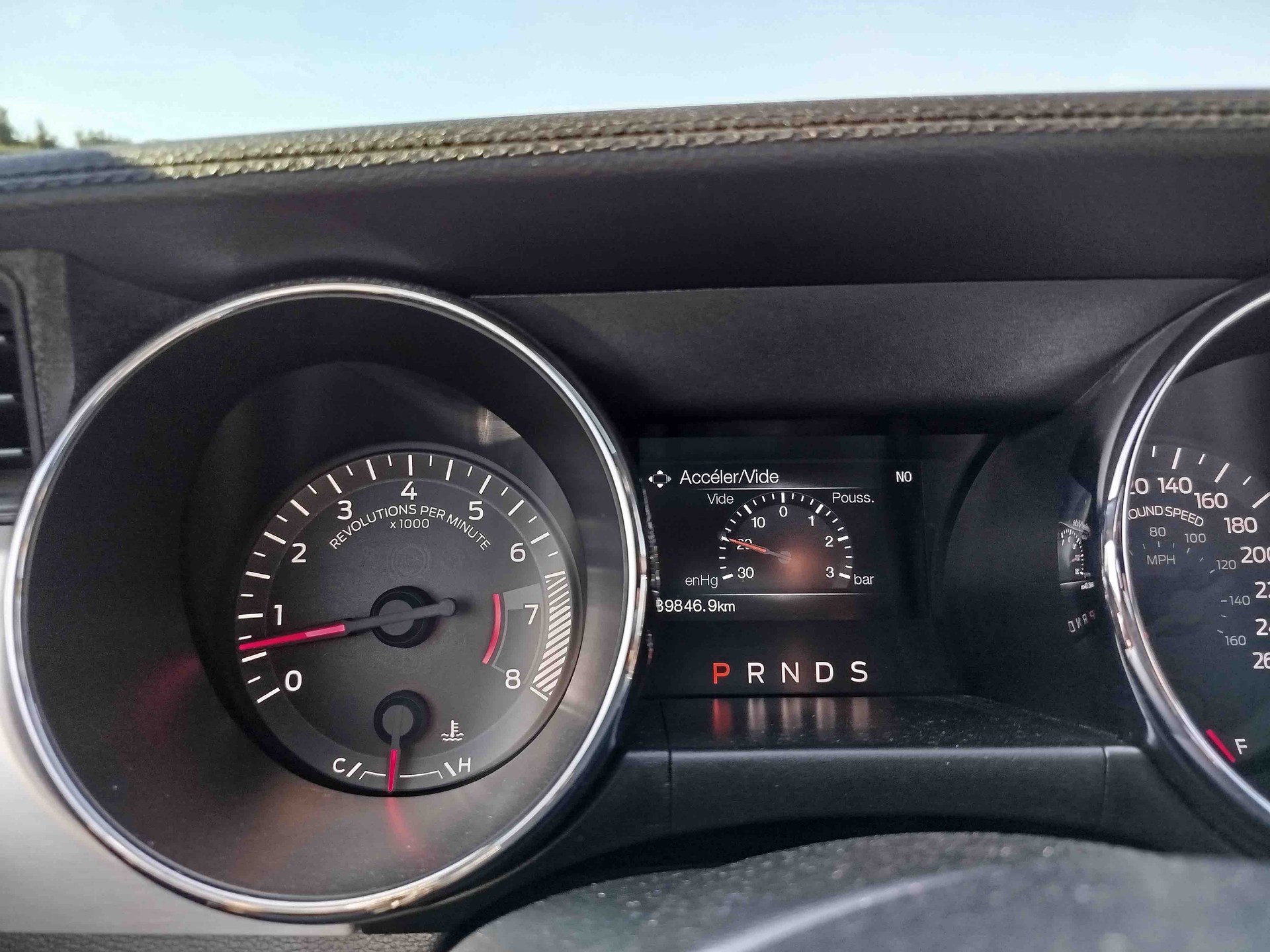 FORD Mustang Fastback 5.0 V8 GT Automat-image-2