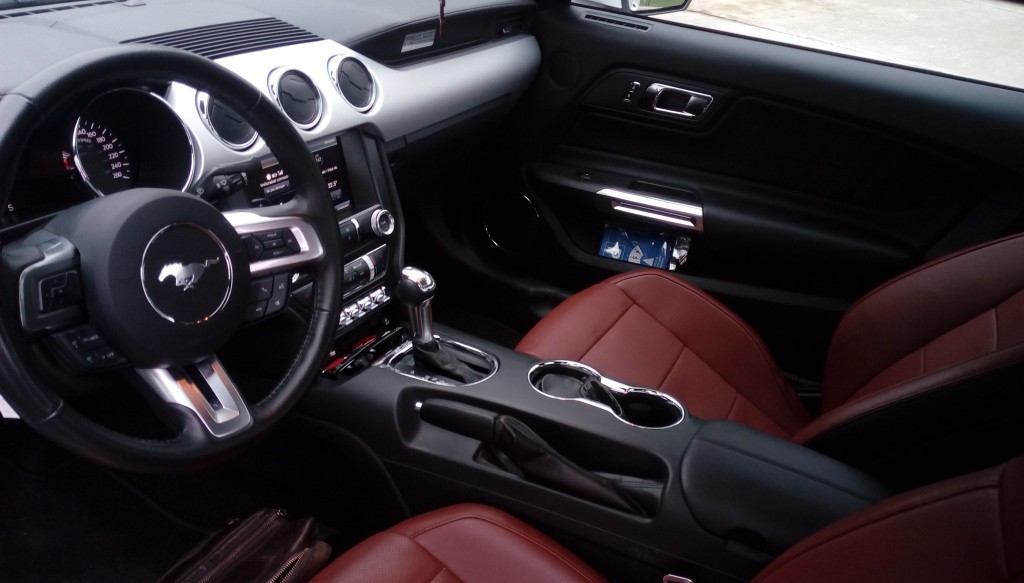 FORD Mustang Fastback 5.0 V8 GT Automat-image-1