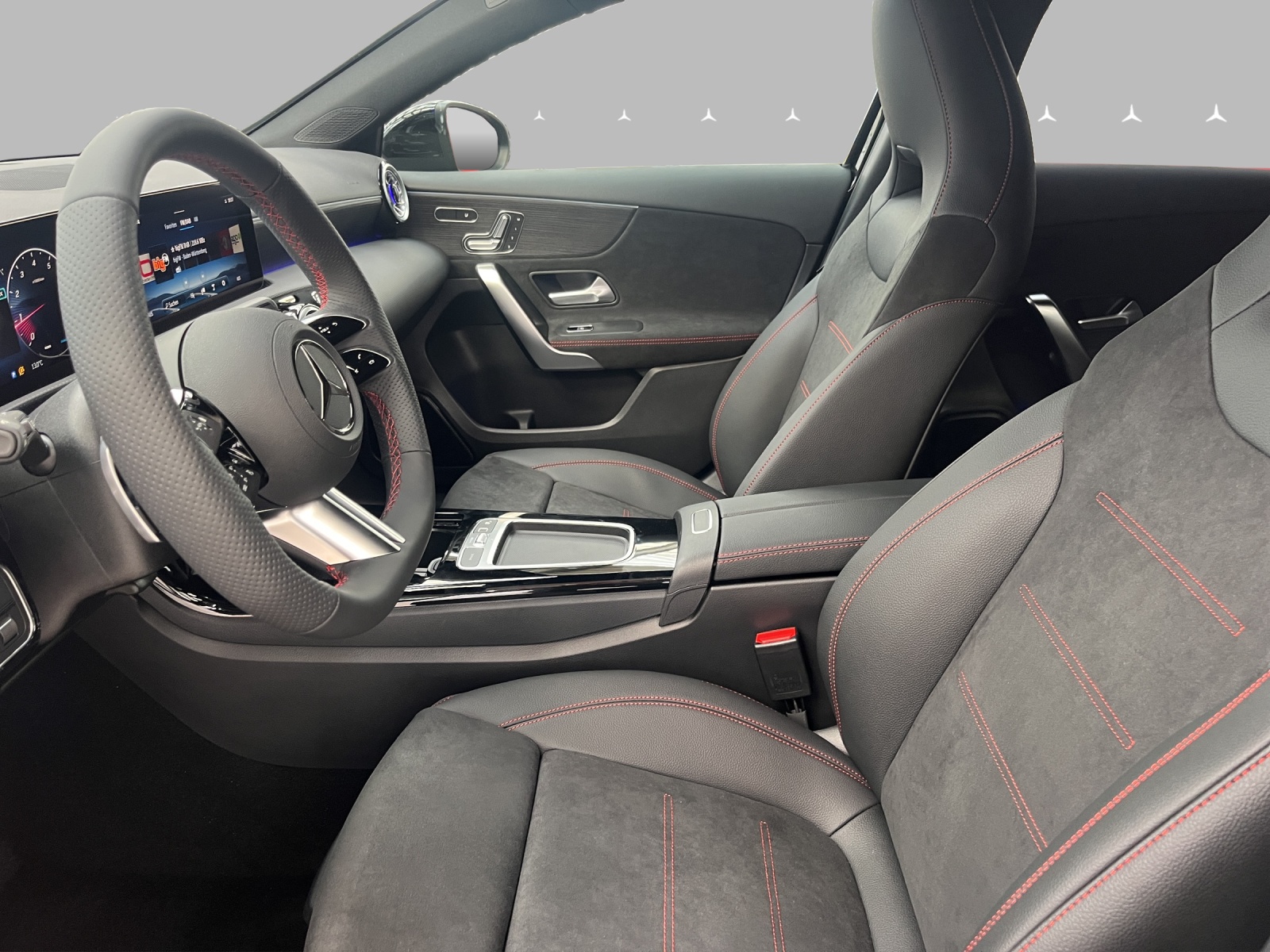 MERCEDES-BENZ A 220 4Matic 8G-DCT-image-8
