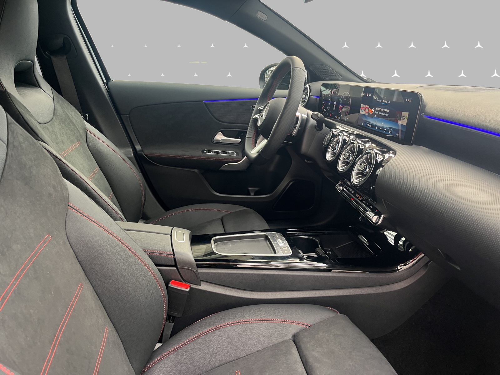 MERCEDES-BENZ A 220 4Matic 8G-DCT-image-10