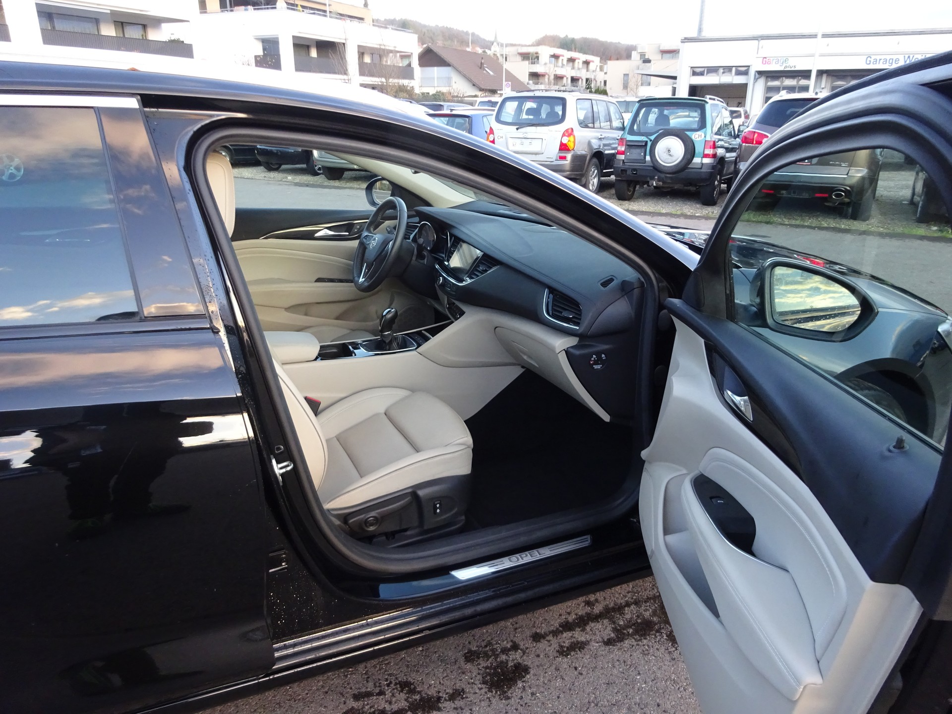 OPEL Insignia 1.5 T Sports Tourer Excellence-image-5