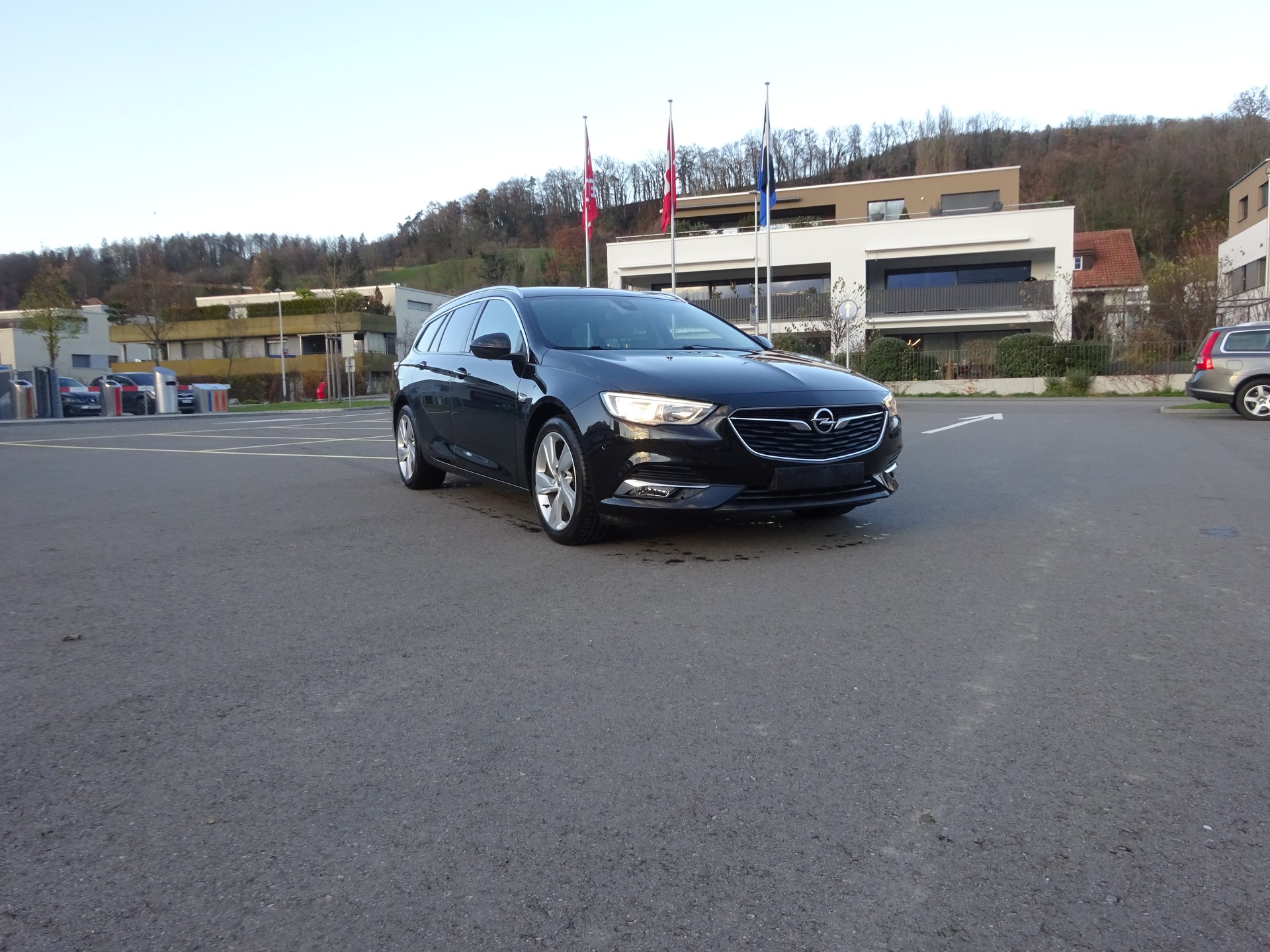 OPEL Insignia 1.5 T Sports Tourer Excellence-image-2