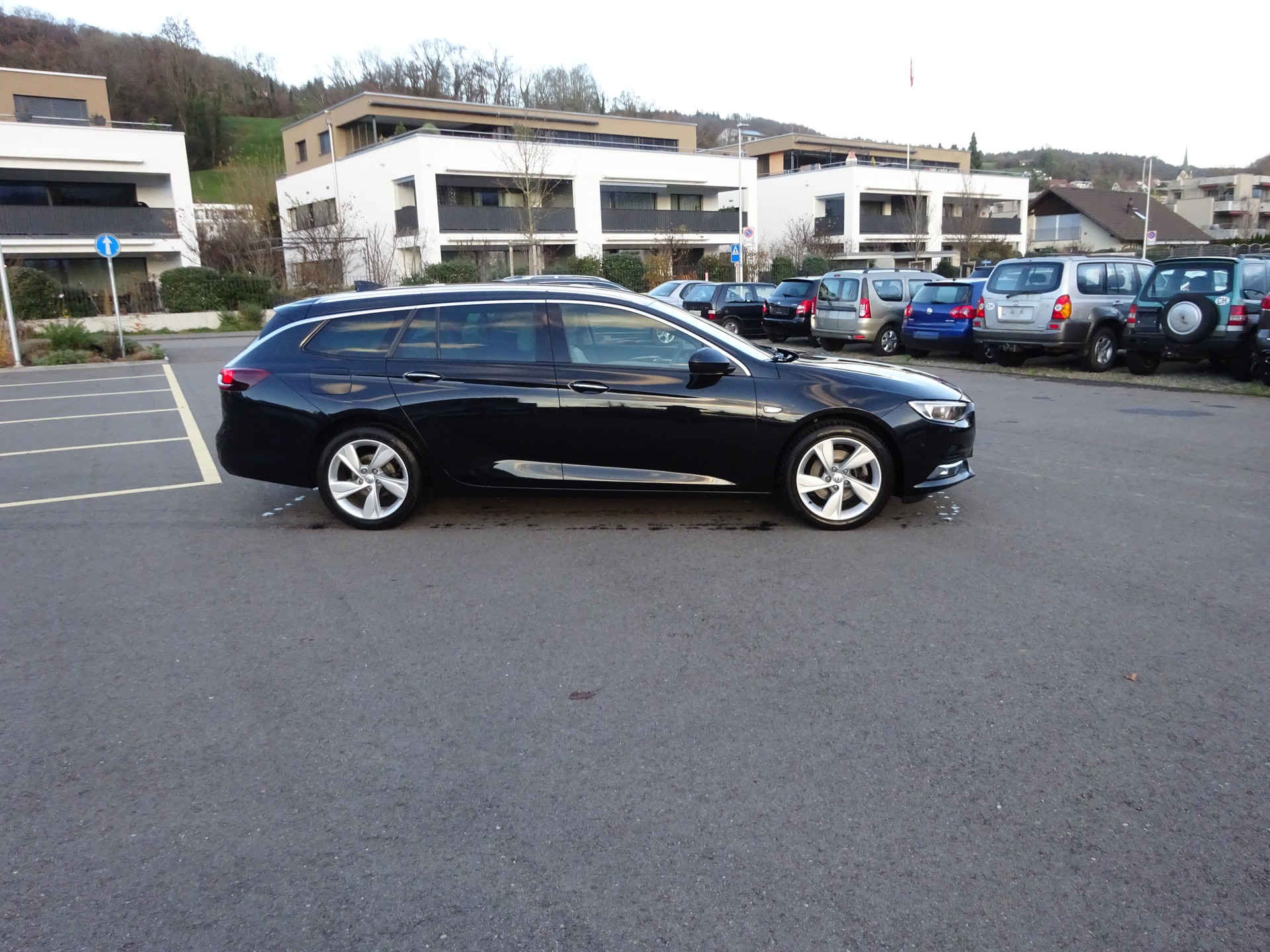 OPEL Insignia 1.5 T Sports Tourer Excellence-image-4