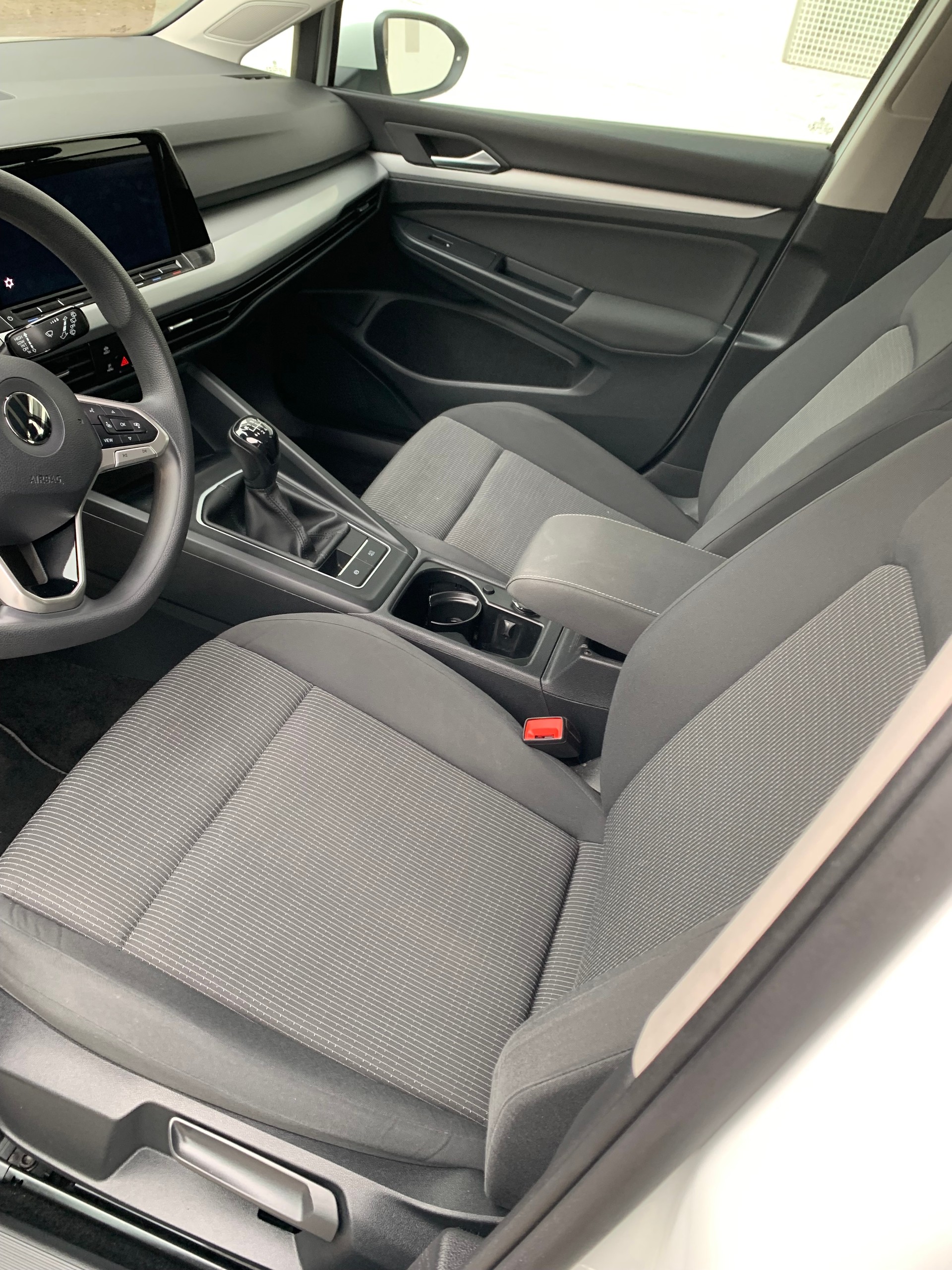 VW Golf 8, 1.0 TSI Value NAVIGATION KLIMA RÜCKFAHRKAMERA TEMPOMAT LED-SCHEINWERFER USW.-image-7