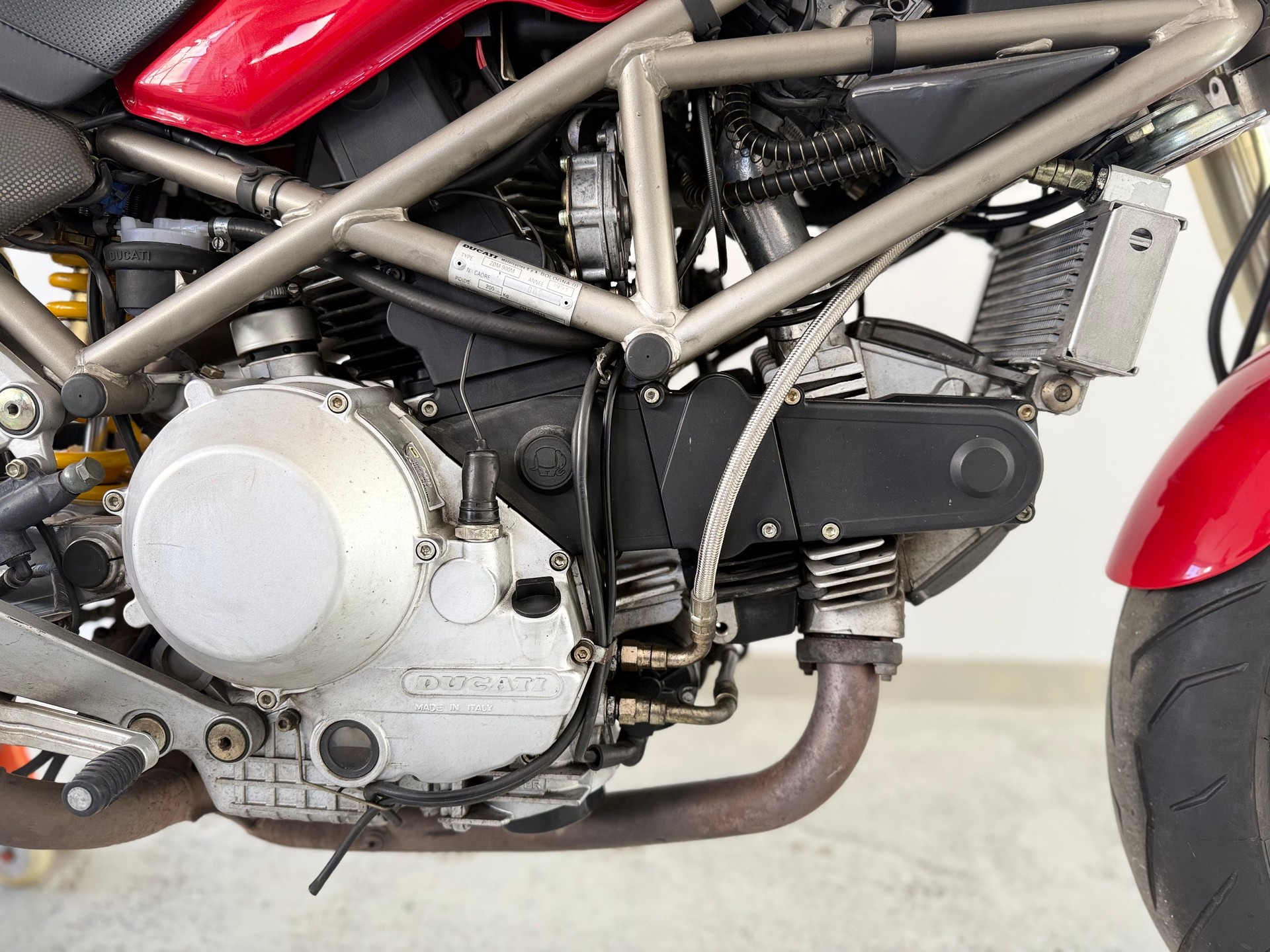 DUCATI Monster 900 **1993**-image-13