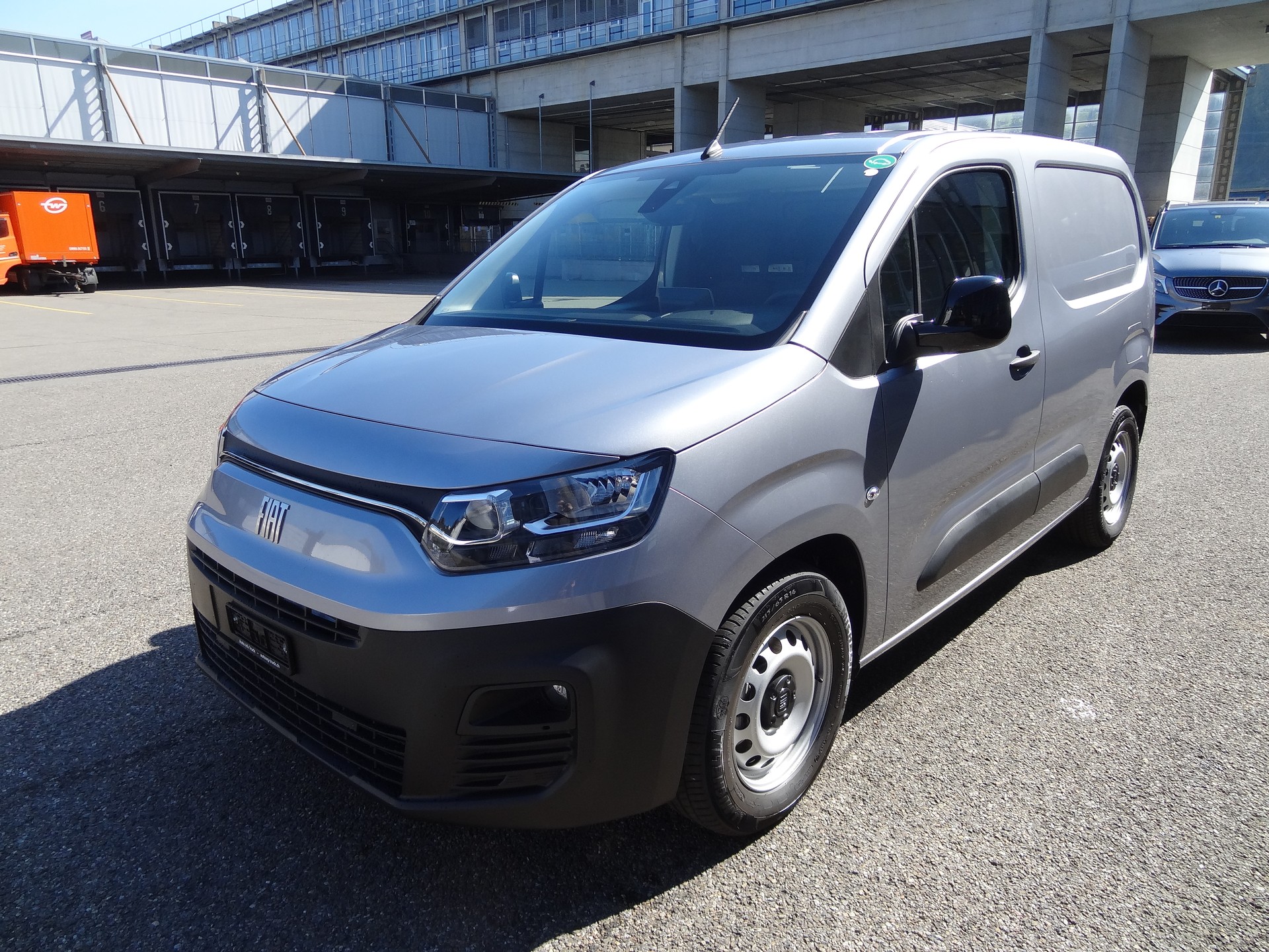 FIAT E-Doblo L1 50kWh 800kg Swiss Edition