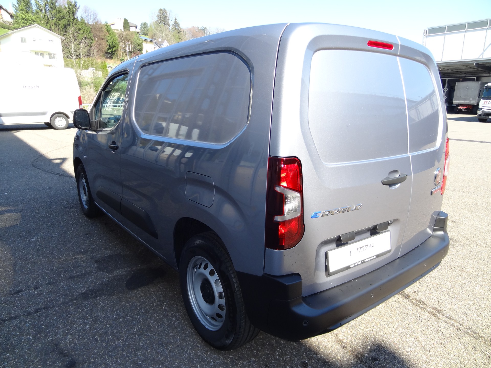 FIAT E-Doblo L1 50kWh 800kg Swiss Edition-image-6