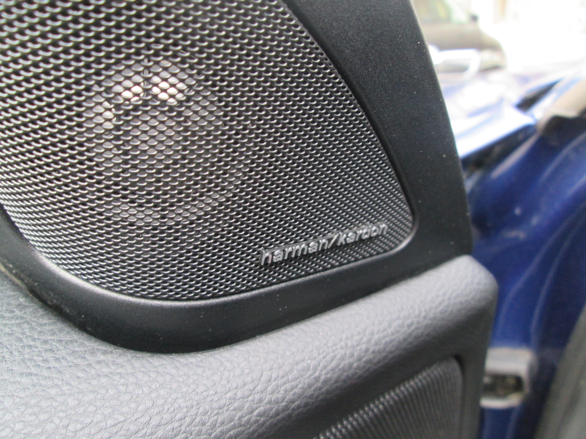 BMW 118d Coupé-image-14