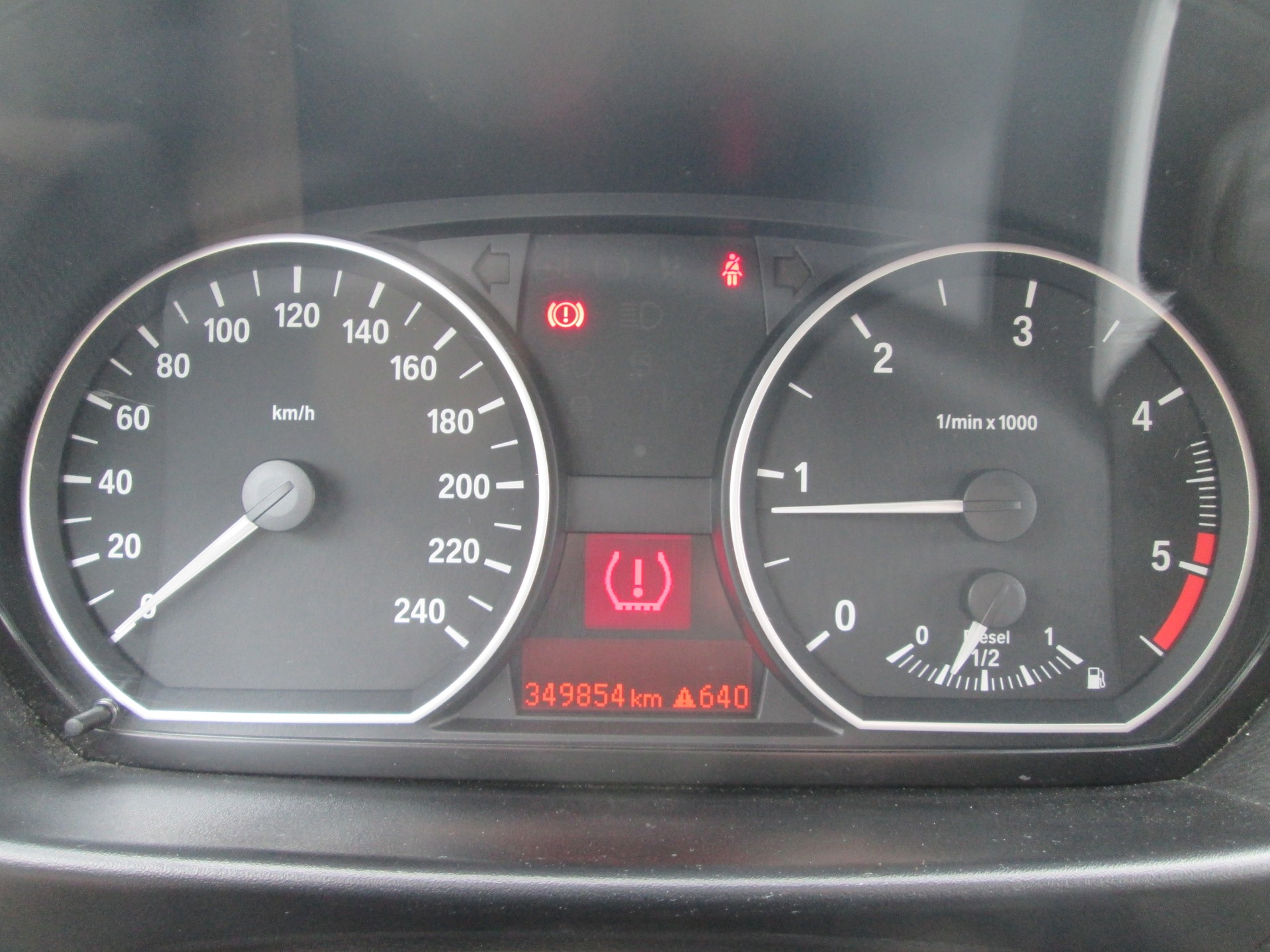 BMW 118d Coupé-image-11