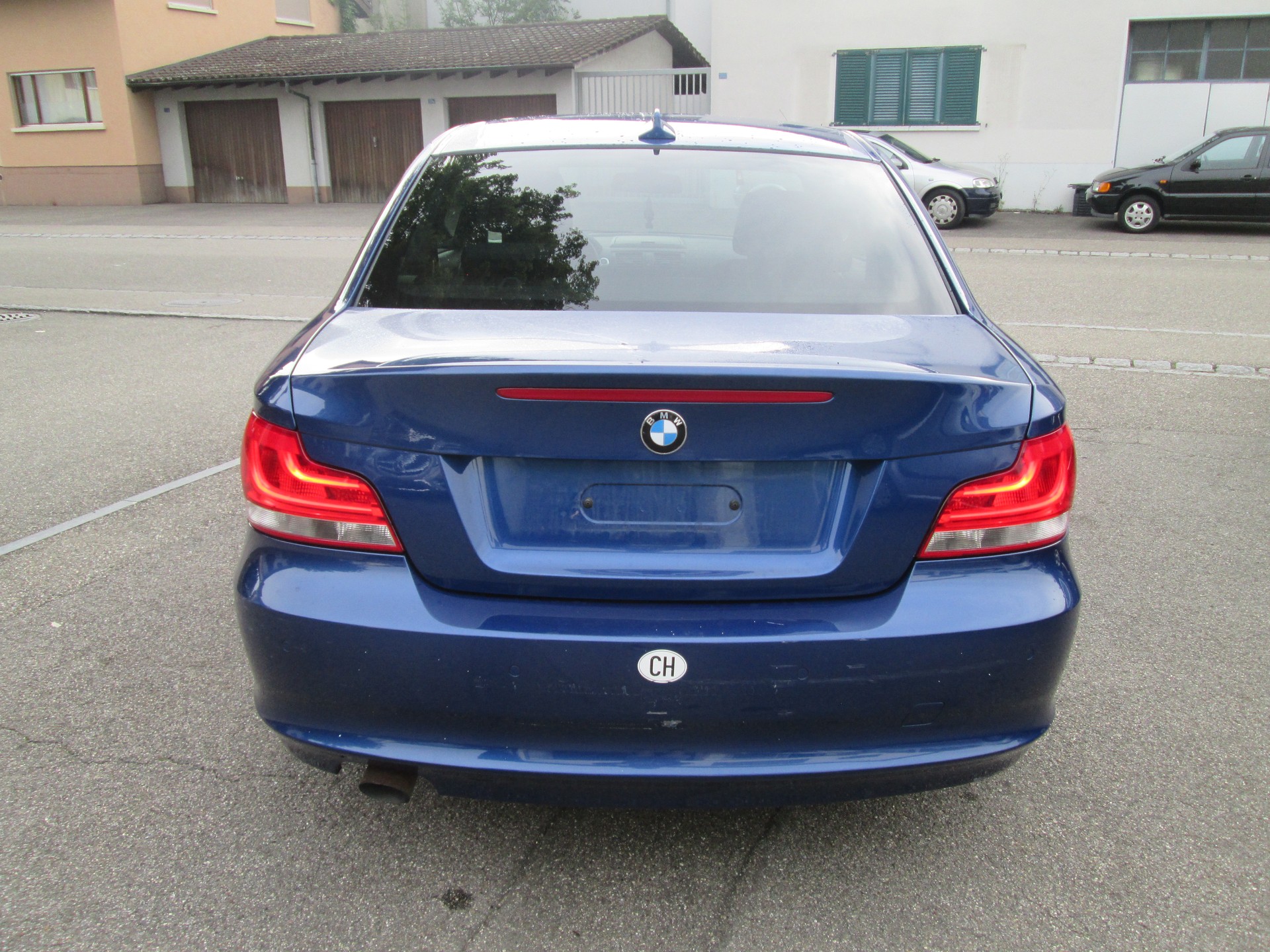 BMW 118d Coupé-image-3