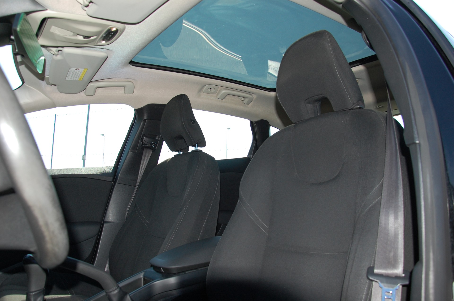 VOLVO V40 T3 Kinetic-image-10
