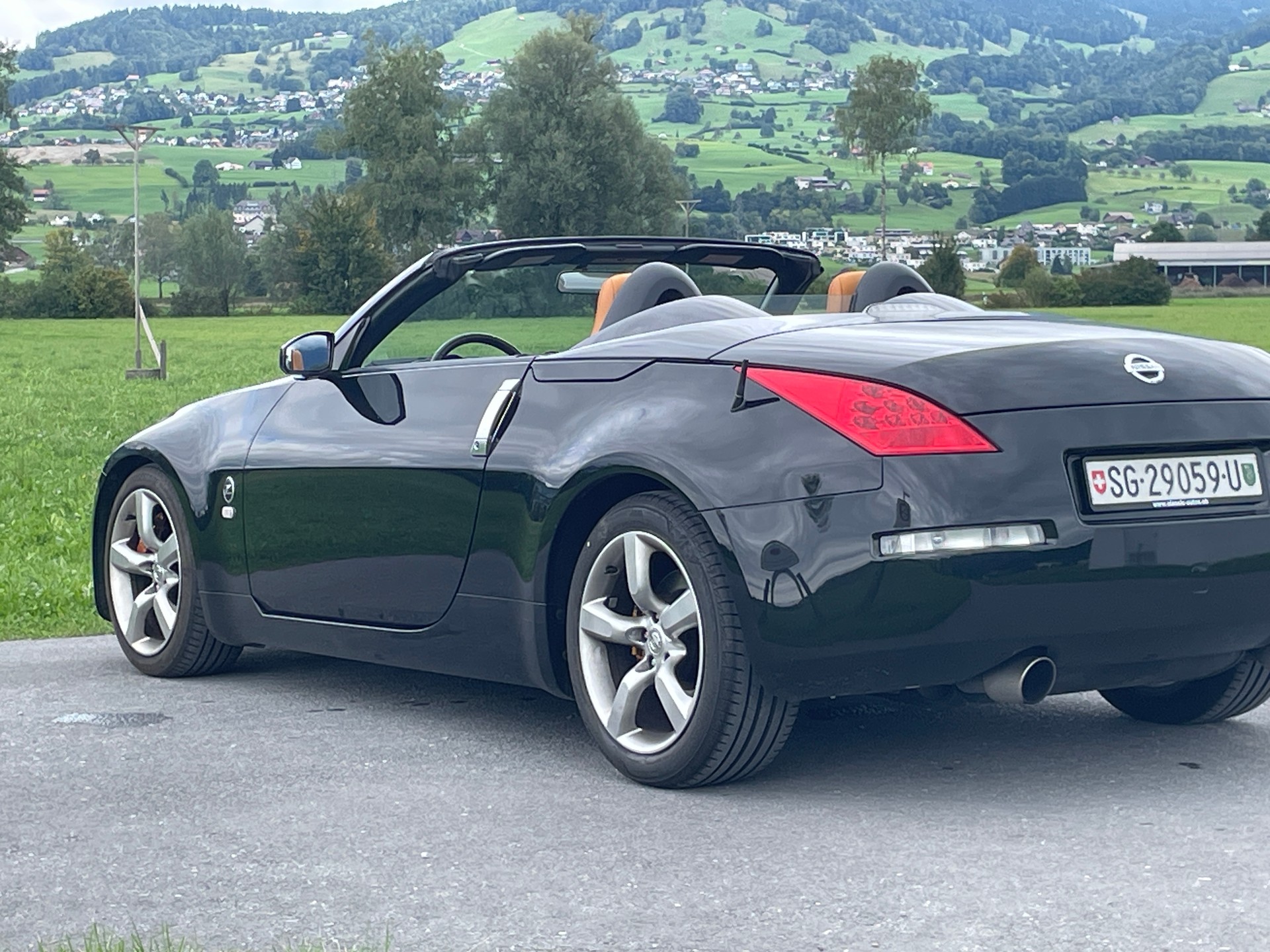 NISSAN 350 Z Roadster Pack-image-7