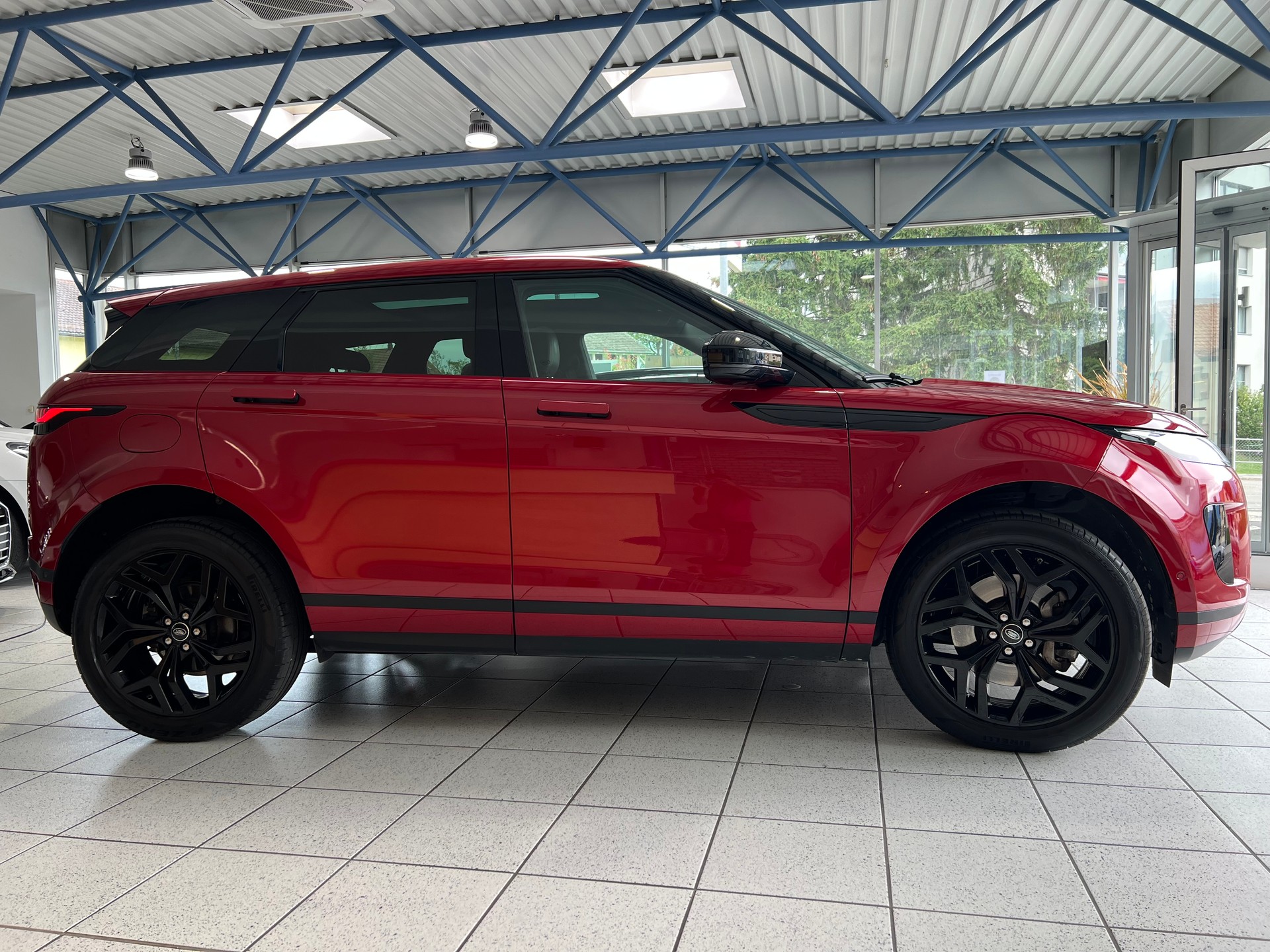 LAND ROVER Range Rover Evoque R-Dynamic P 200 S AT9 (CHF 337.85/Monat)-image-7