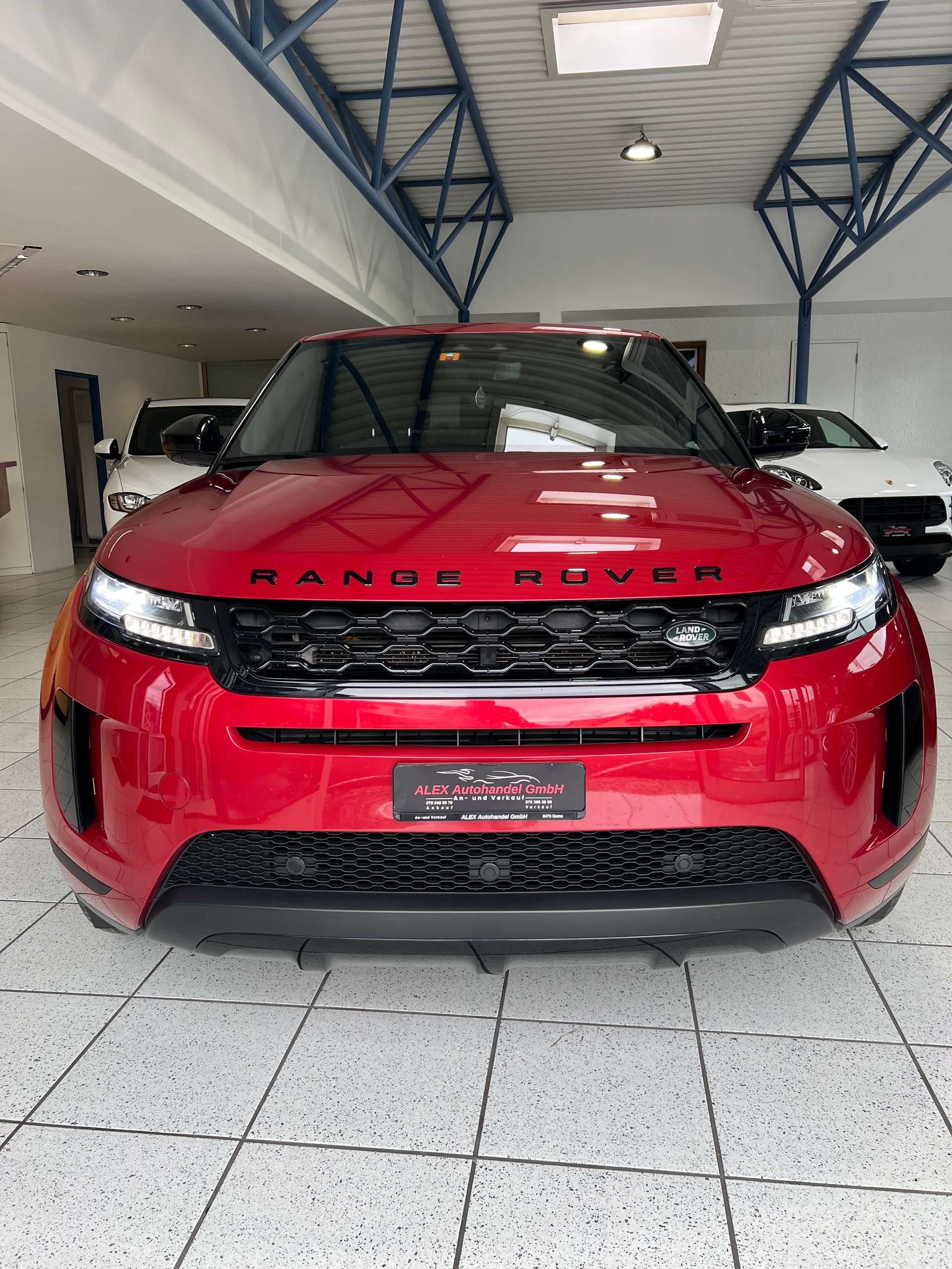 LAND ROVER Range Rover Evoque R-Dynamic P 200 S AT9 (CHF 337.85/Monat)-image-1