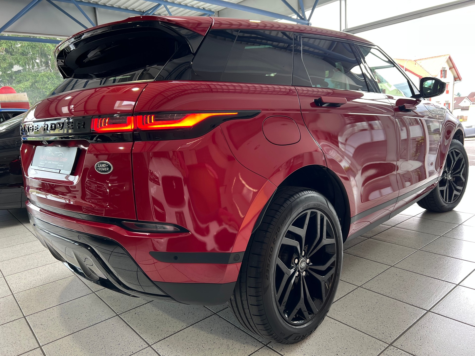 LAND ROVER Range Rover Evoque R-Dynamic P 200 S AT9 (CHF 337.85/Monat)-image-6