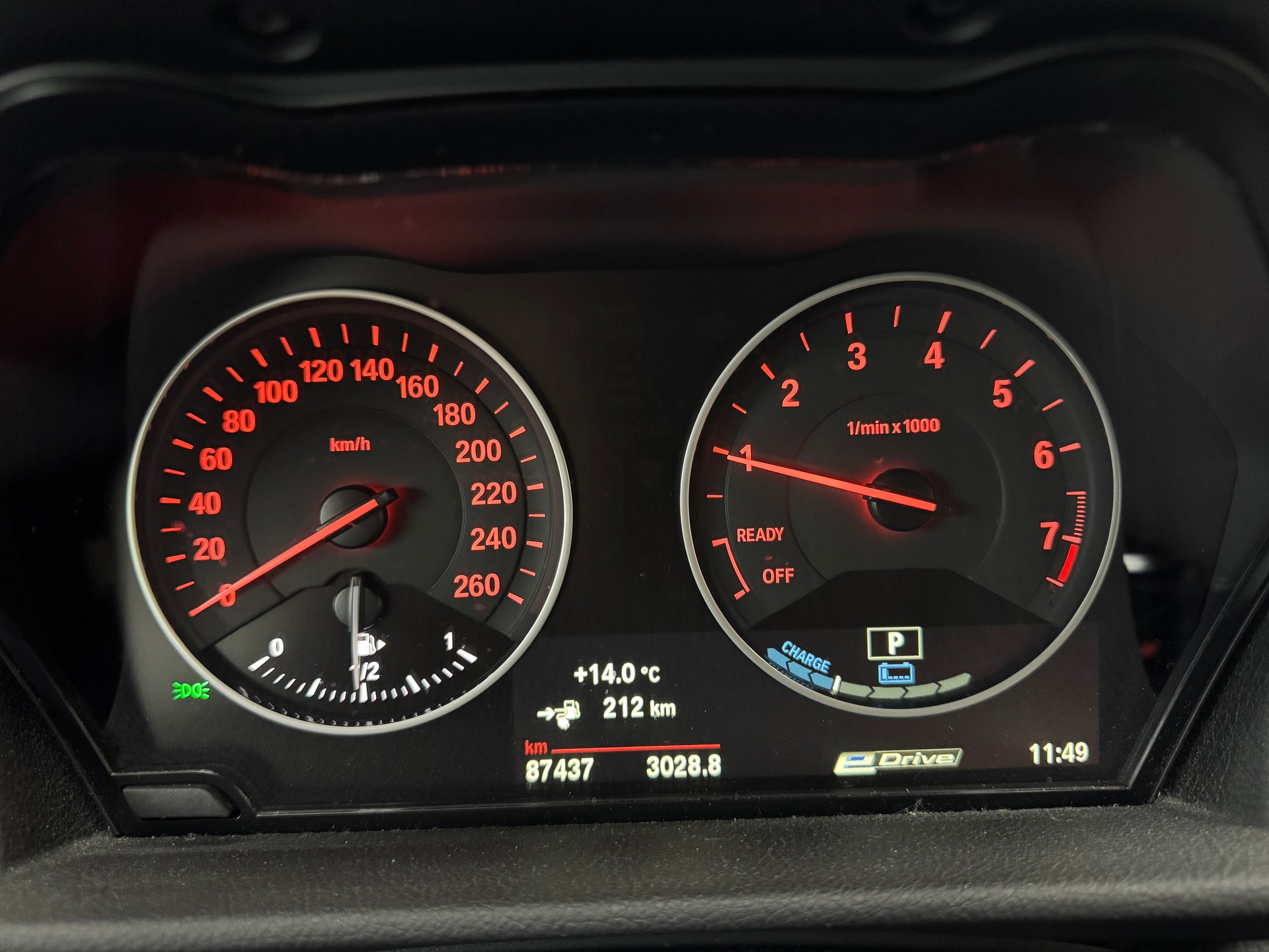 BMW 225xe iPerformance Active Tourer Steptronic-image-12
