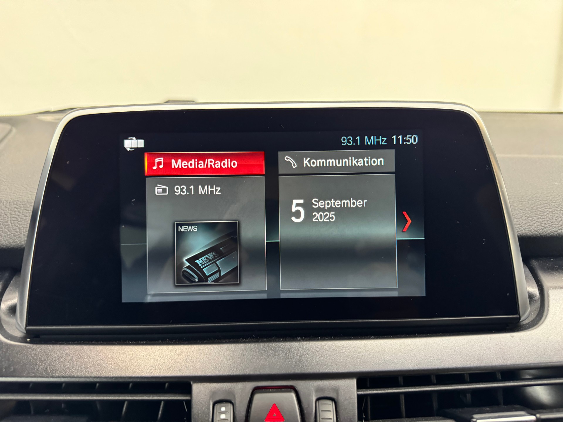 BMW 225xe iPerformance Active Tourer Steptronic-image-16