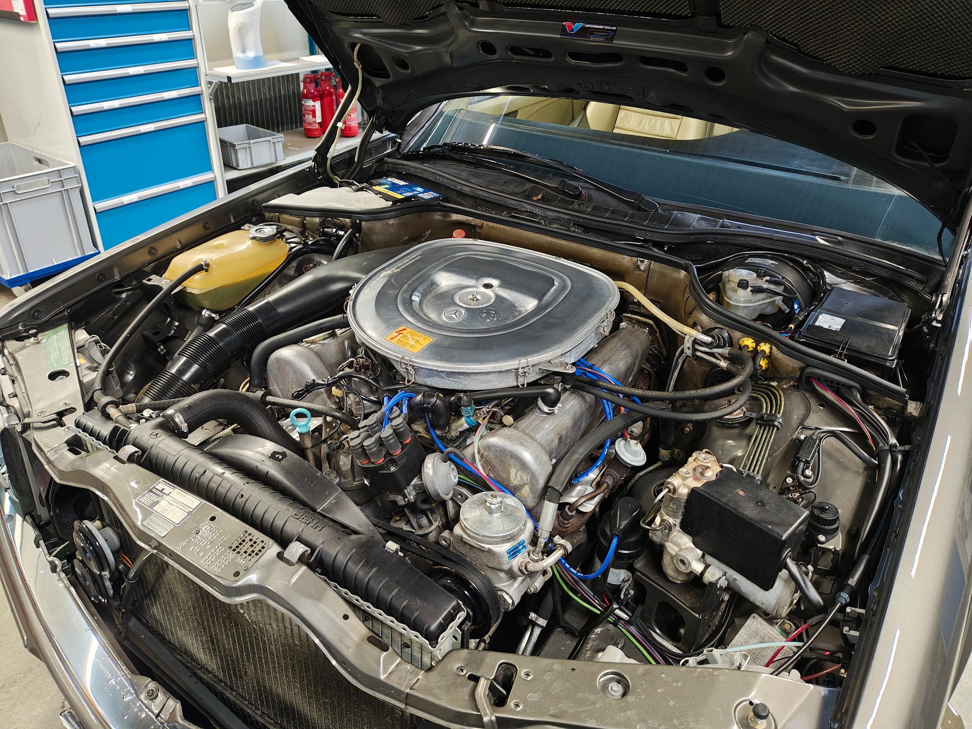 MERCEDES-BENZ 380 SEC Automatic-image-9
