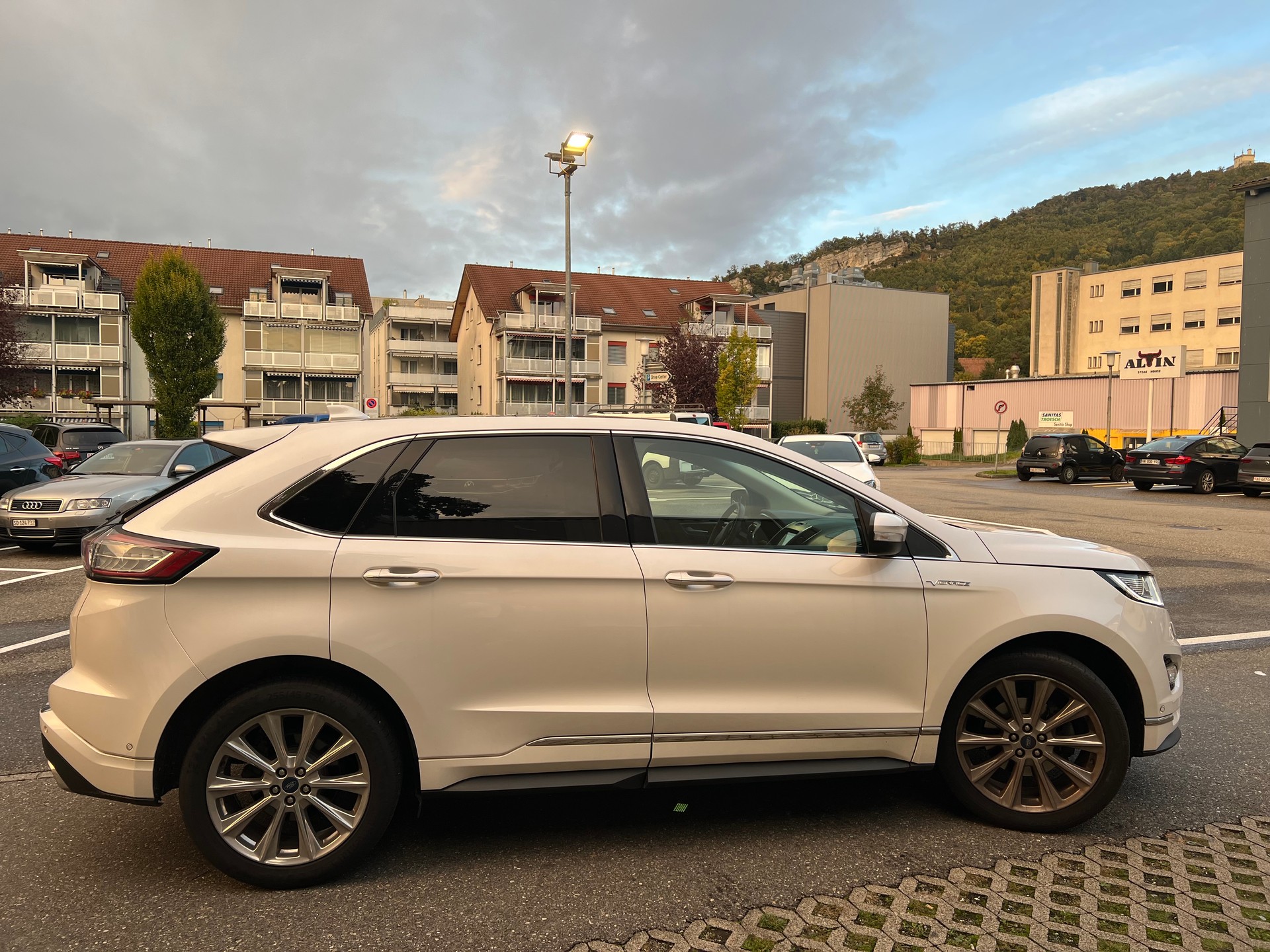 FORD Edge 2.0 TDCi Vignale 4WD PowerShift-image-7