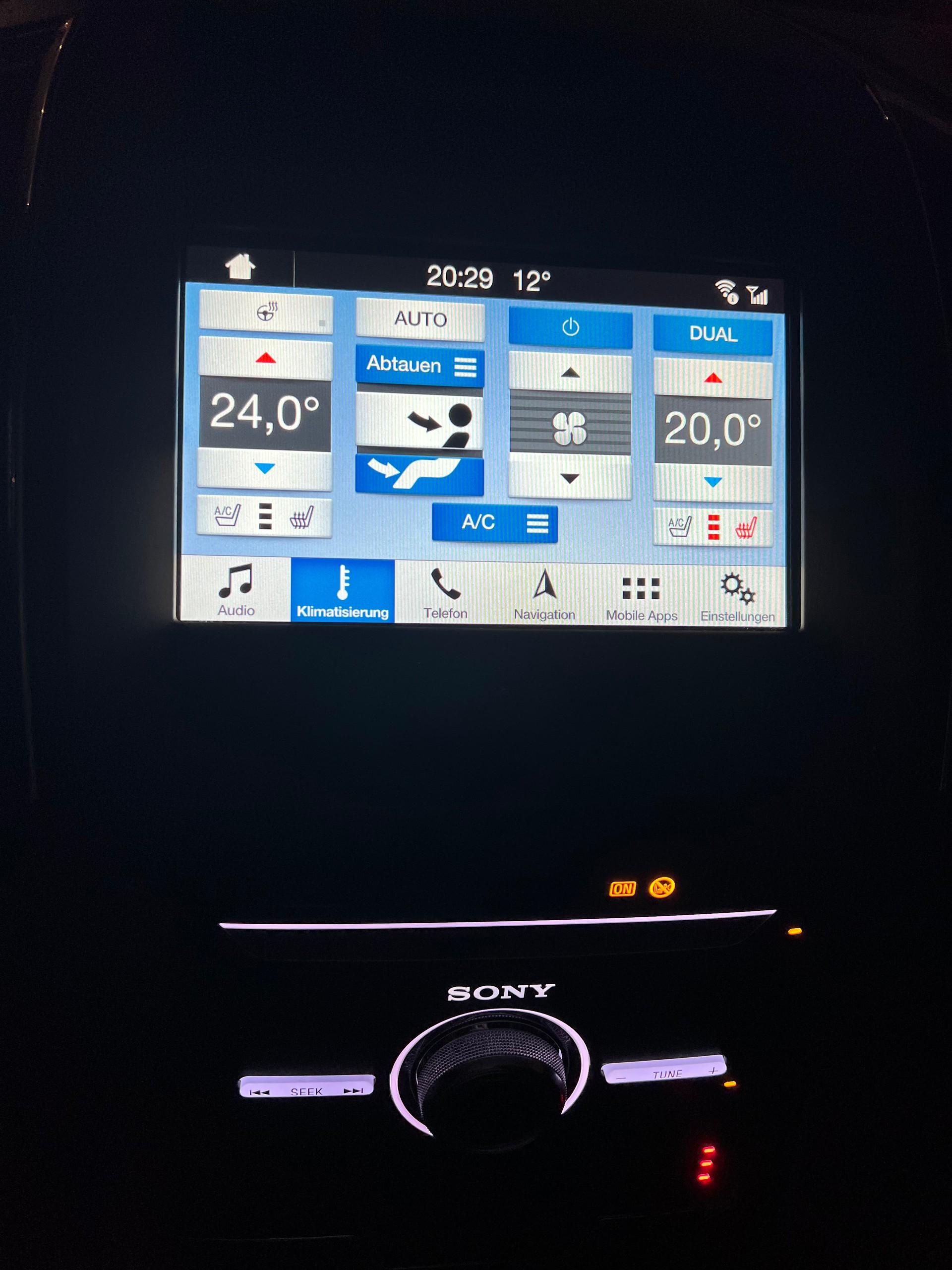 FORD Edge 2.0 TDCi Vignale 4WD PowerShift-image-10