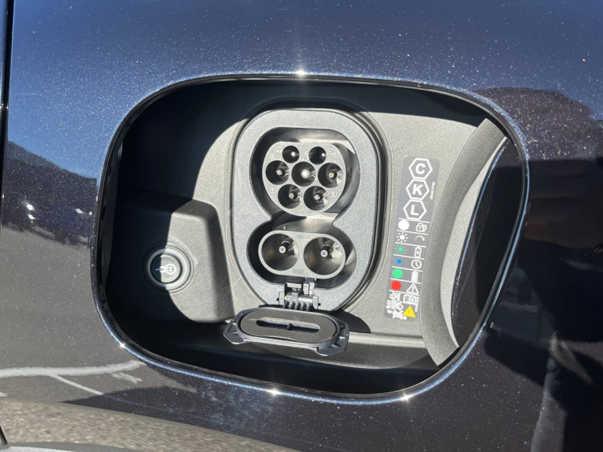 PORSCHE Macan 4S-image-11